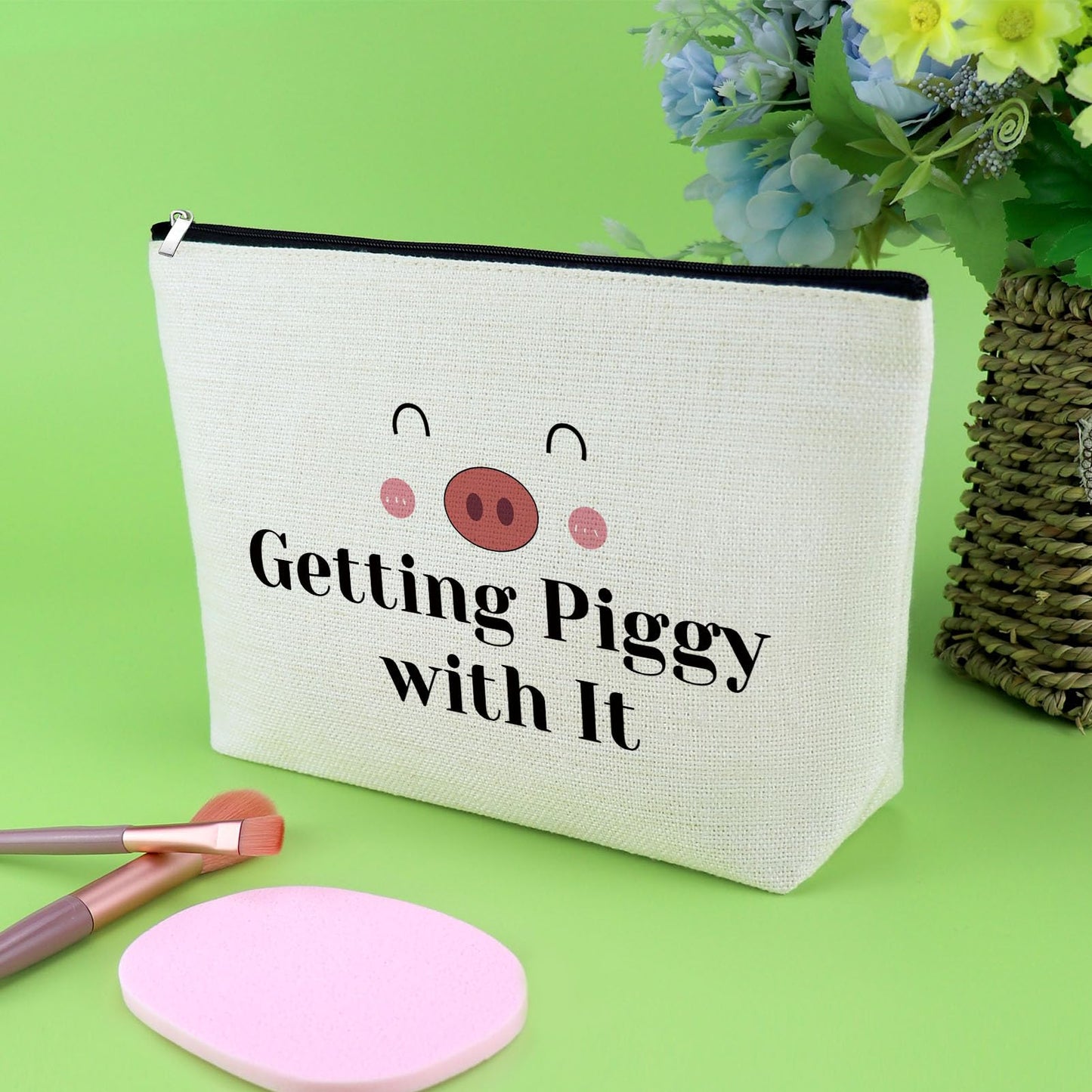 Pig Lover Gifts Pig Gifts Makeup Bag Piggy Gifts for Girls Funny Gifts for Animal Lovers Cosmetic Bag Pig Themed Gifts Christmas Birthday Gift for Daughter Pig Novelty Gifts Travel Cosmetic Pouch