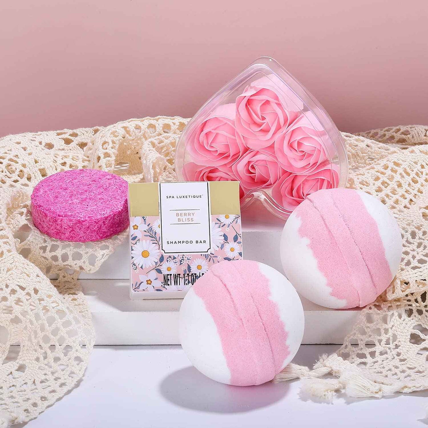 Spa Luxetique Gift Baskets for Women, Dasiy Dream Scented 15pcs Bath Gift Sets with Shower Gel, Hand Cream and Tote Bag, Mother's Day Gifts for Mom