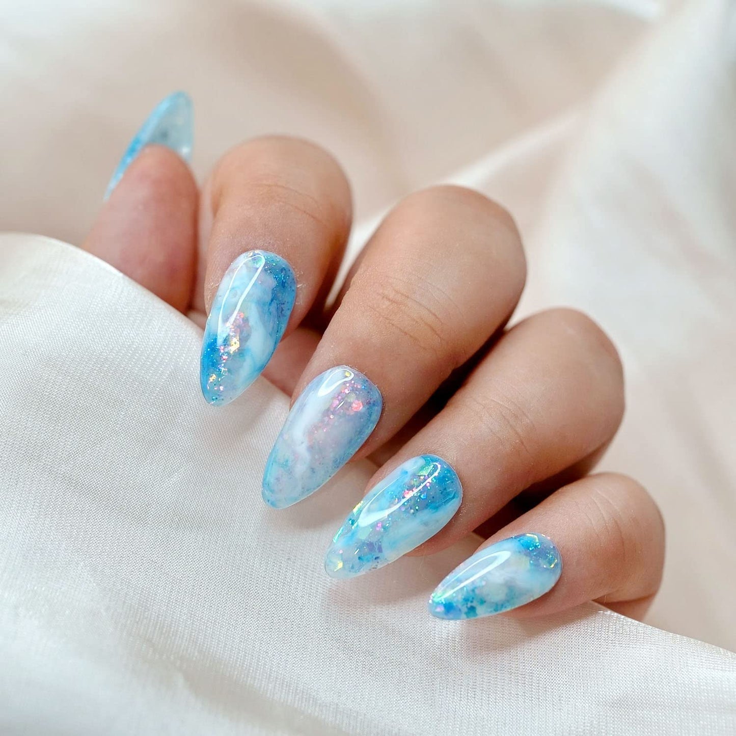 10 Pcs Handmade Press on Nails (Small, Blue And White Liquid Opal Geode/Almond) A041S