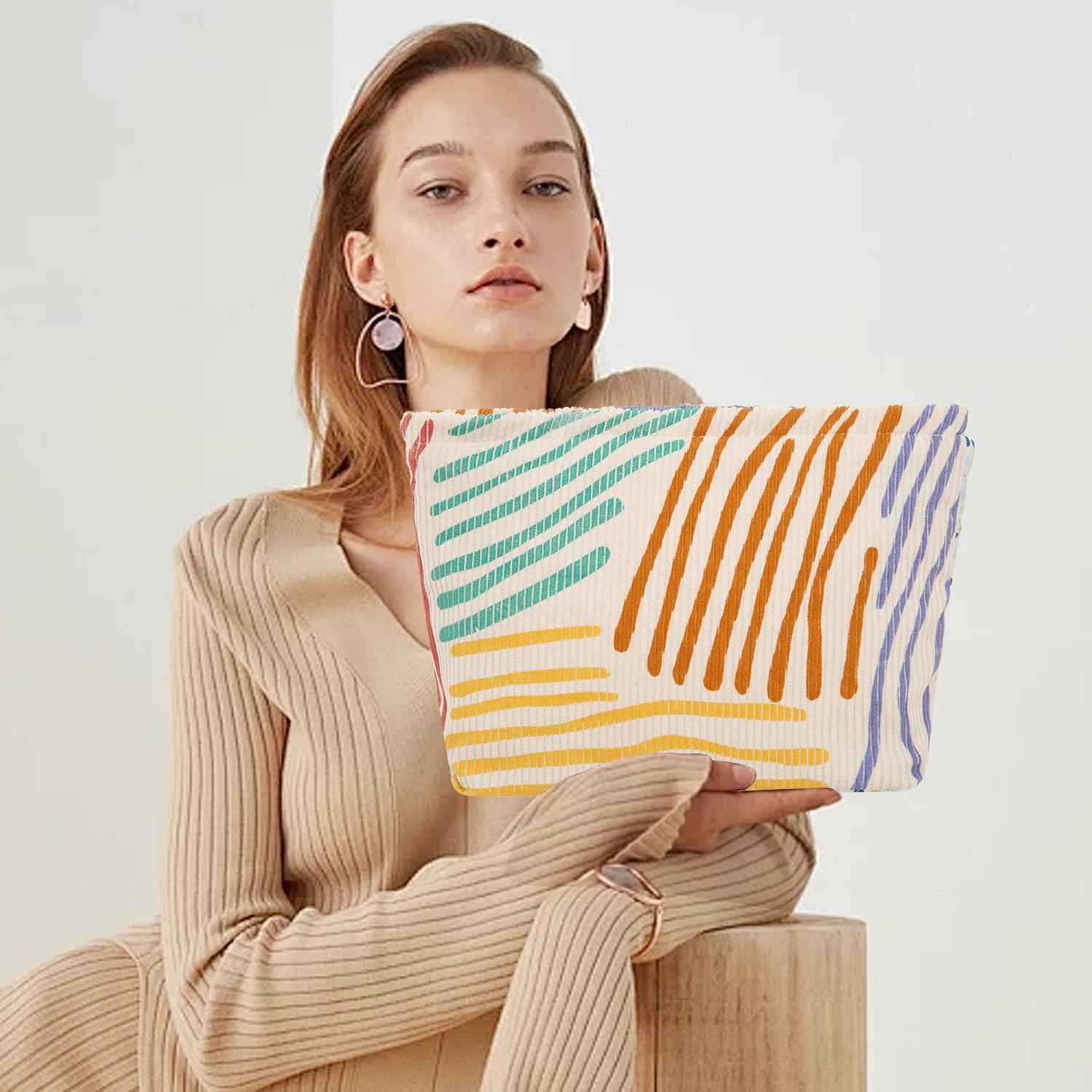 Wudimeitt Cosmetic bag Makeup bag Preppy Cute Corduroy Toiletry bag for women travel essentials (Graffiti art)