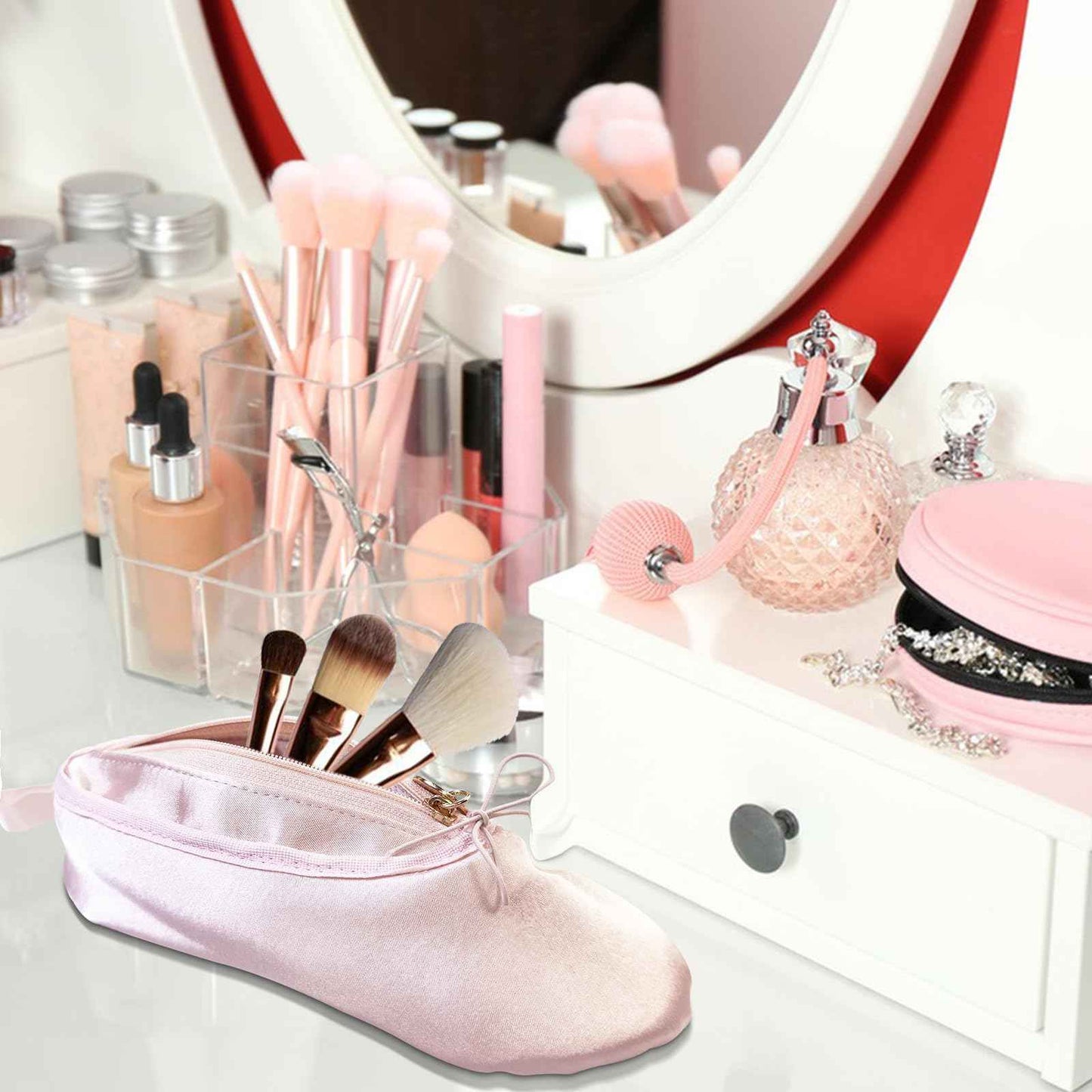PWQEIONC Ballet Shoe Makeup Bag, Small Cosmetic Bag for Trip Portable Cosmetic Travel Bag, Ballet Dance Shoe Makeup Bag Gifts for Women Girl Dancer Lover (Pale Pink)