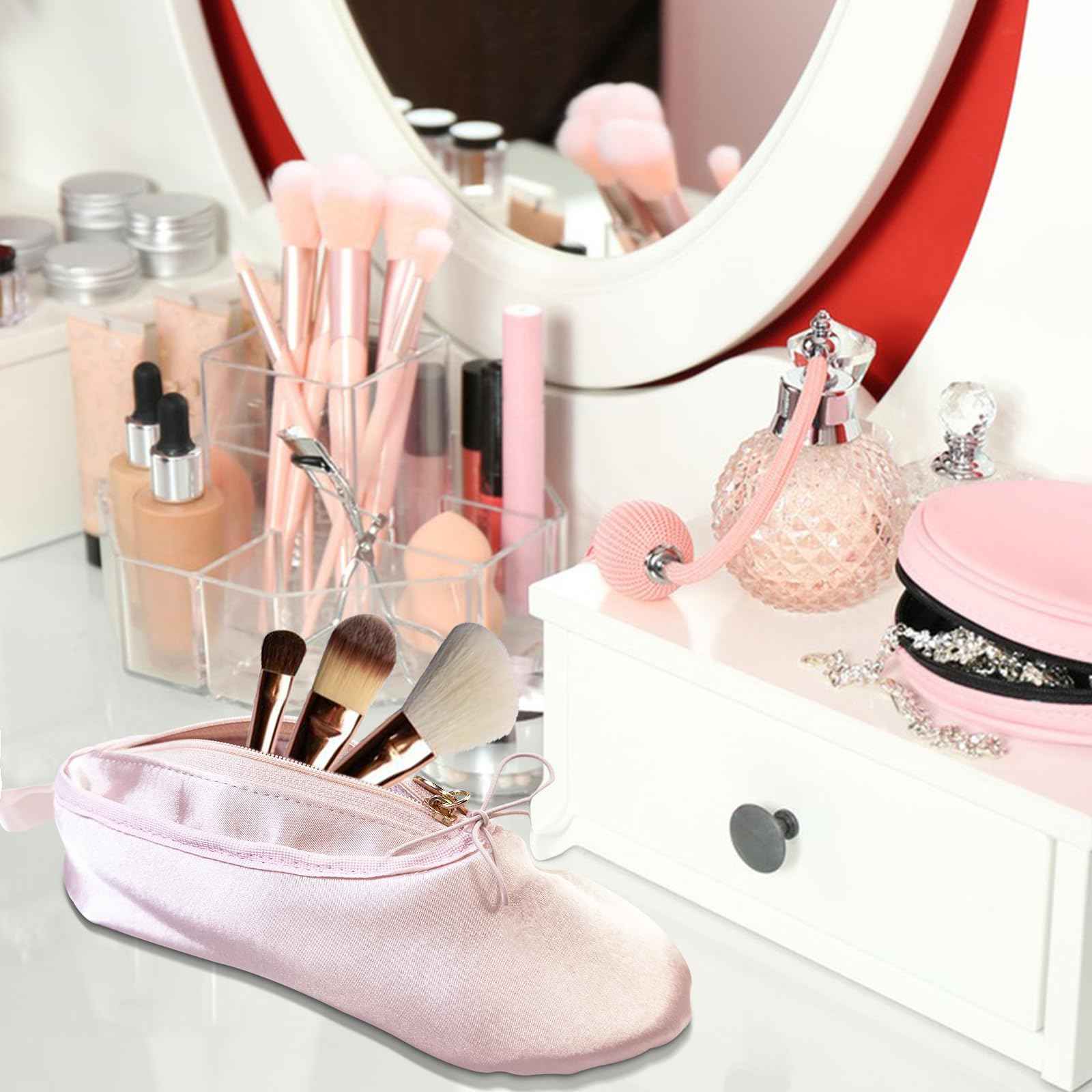 PWQEIONC Ballet Shoe Makeup Bag, Small Cosmetic Bag for Trip Portable Cosmetic Travel Bag, Ballet Dance Shoe Makeup Bag Gifts for Women Girl Dancer Lover (Pale Pink)