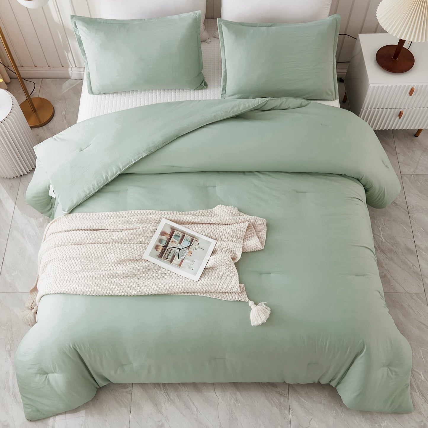 Litanika Comforter Full Size Set Sage Green, 3 Pieces Lightweight Bed Comforter Full, Solid Bedding Comforters & Sets, Soft All Season Quilt Blanket (79x90In Comforter & 2 Pillowcases)