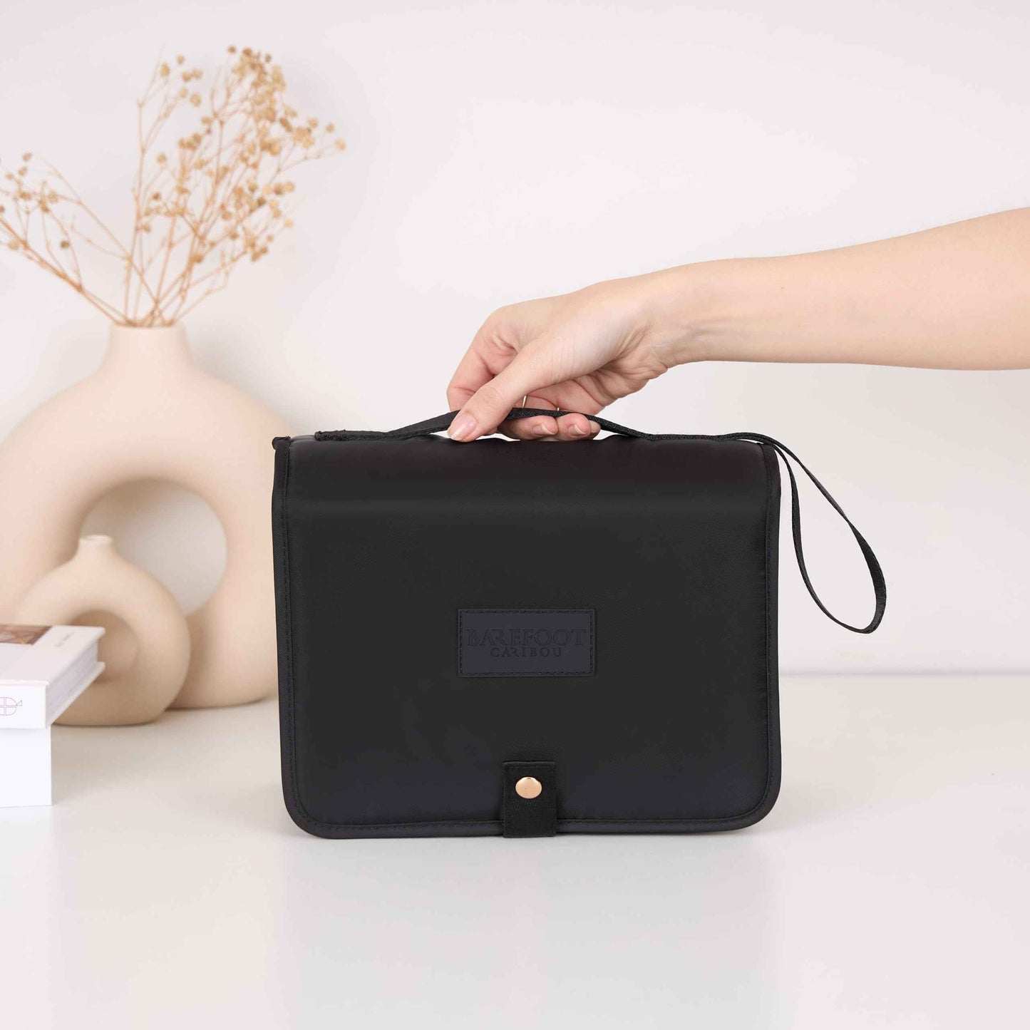 Travel Makeup Bag for Women for Cosmetics, Brushes, and Toiletries, Compact and Portable Makeup Organizer, Large Capacity Storage Cosmetic bag for Business, Vacation, or Weekend Traveling (Black)