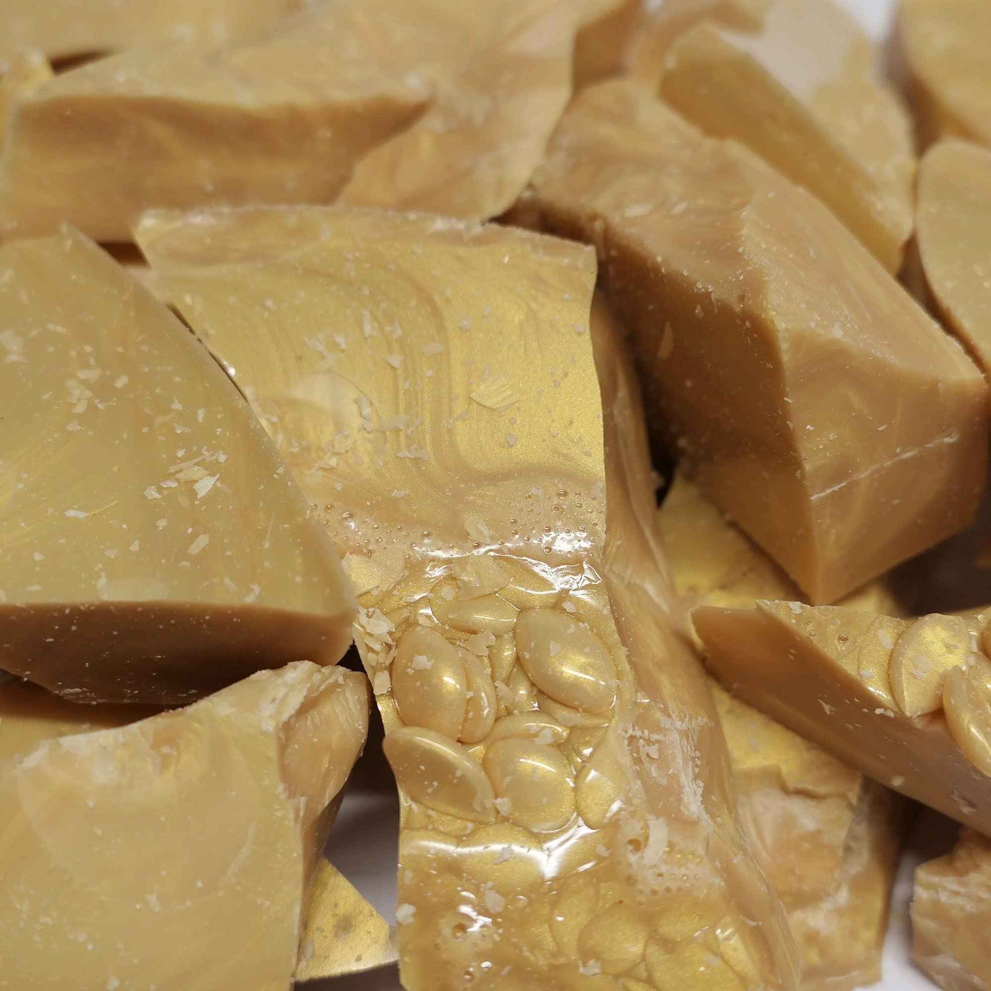 Waxness Premium Gold Rush Hard Wax 1.65 lb / 750 g