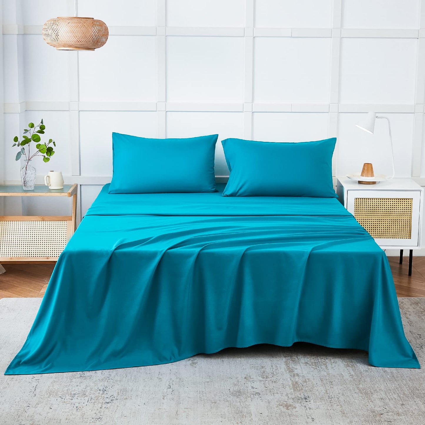 ILAVANDE Teal Queen Sheets Set, 4 Piece Hotel Luxury Super Soft 1800 Series Microfiber Queen Bed Sheets Set-Wrinkle Free & Breathable-14 Deep Pocket Teal Sheets for Queen Size Bed(Queen,Teal)