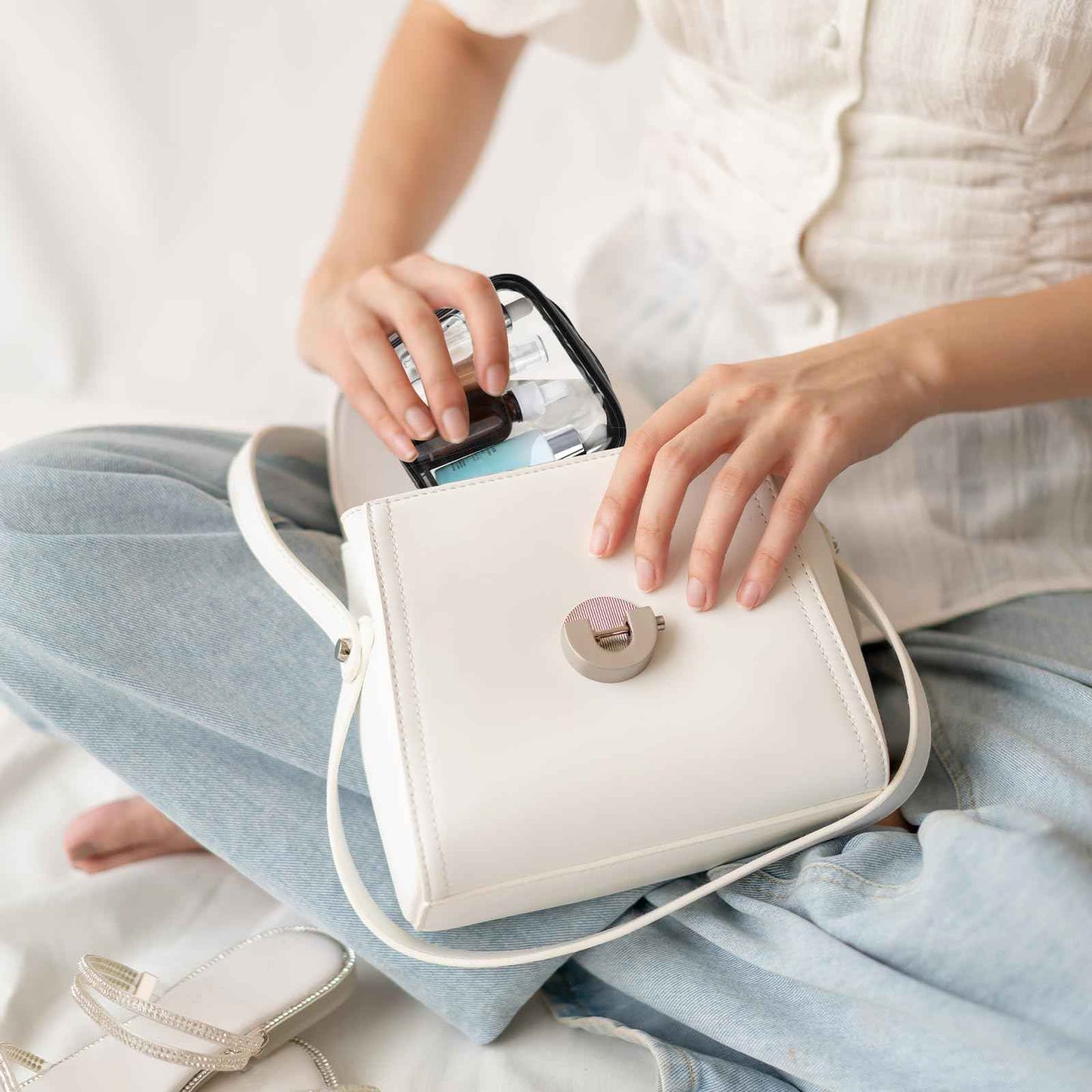 Sliverdew 2 PCS Small Clear Makeup Bags Zipper Pouch Mini Cosmetic Bag White Black Toiletry Bag for Men Purse Essentials Items Women Purse Travel Accessories