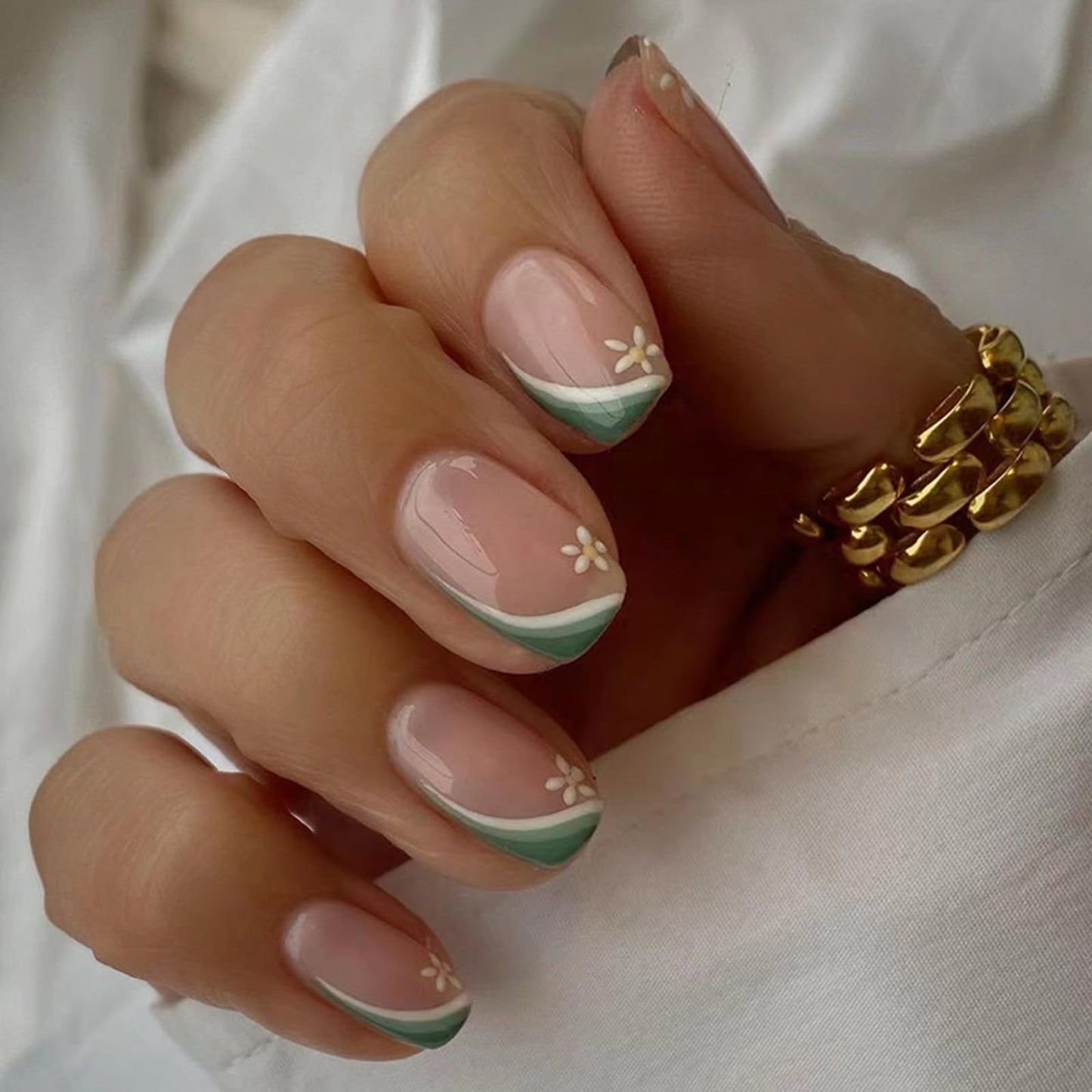 French Press on Nails Medium Fake Nails Square False Nails with Flower Design Green White Nail Tip Full Cover Glossy Artificial Nails Spring Summer Stick on Nails Flower Glue on Nails for Women Girls