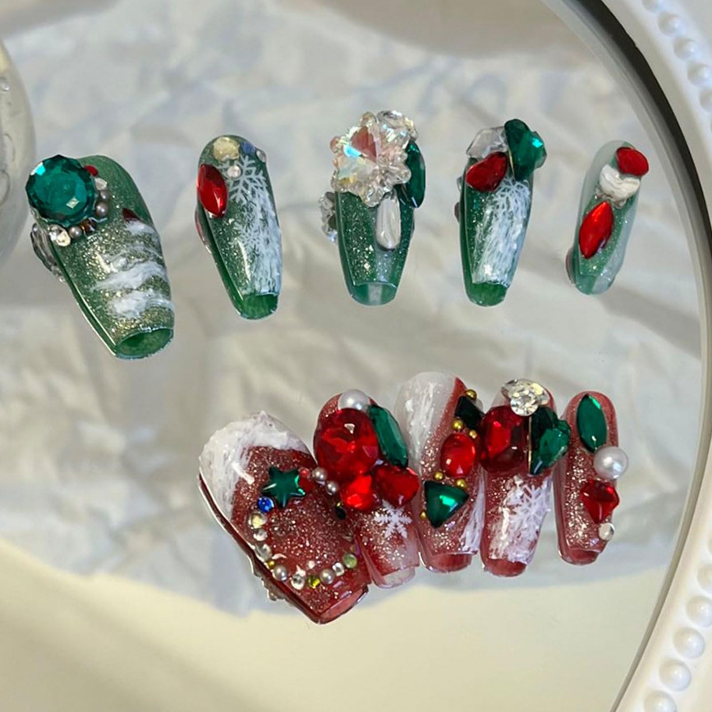 Fake Nails Handmade Press on Nails 3D Rhinestone Stylish Gel Reusable 10pcs Long Coffin Fake Nails Suitable for Halloween and Christmas (Red and Green-S)