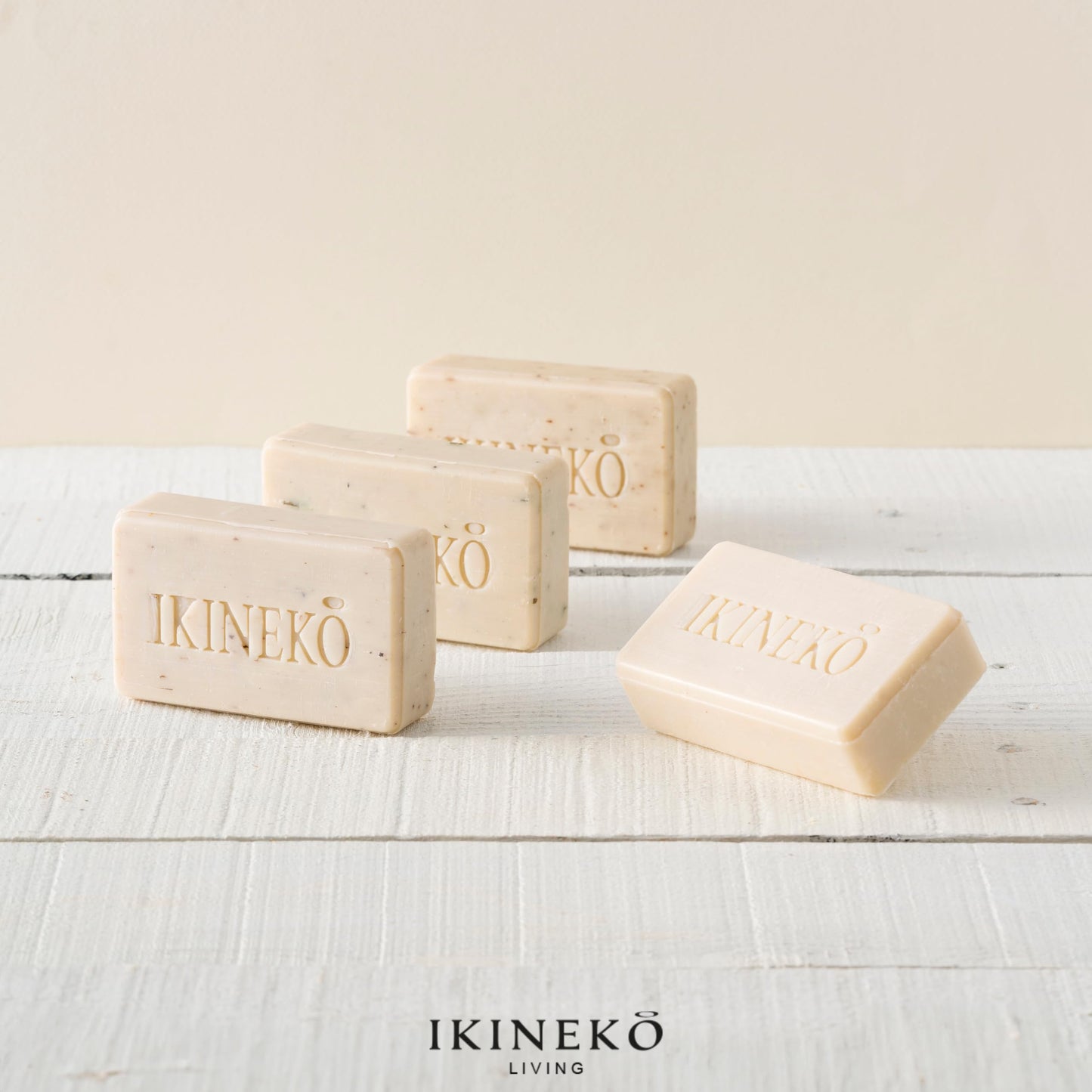 IKINEKO No3 Pure Olive Oil Soap Bar - Pack of 4 - Plant Based Natural Ingredients - For All Skin Types - Handmade - Daphne Scented - 125gr