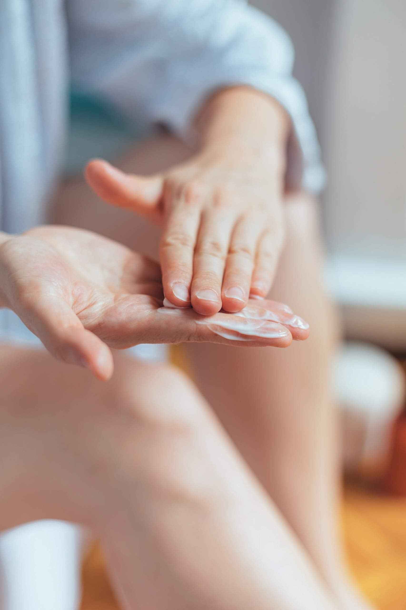 ASUTRA Muscle Pain Relief Cream 3.4 oz | Cooling Menthol with Moisturizing Magnesium and Arnica Montana Oil