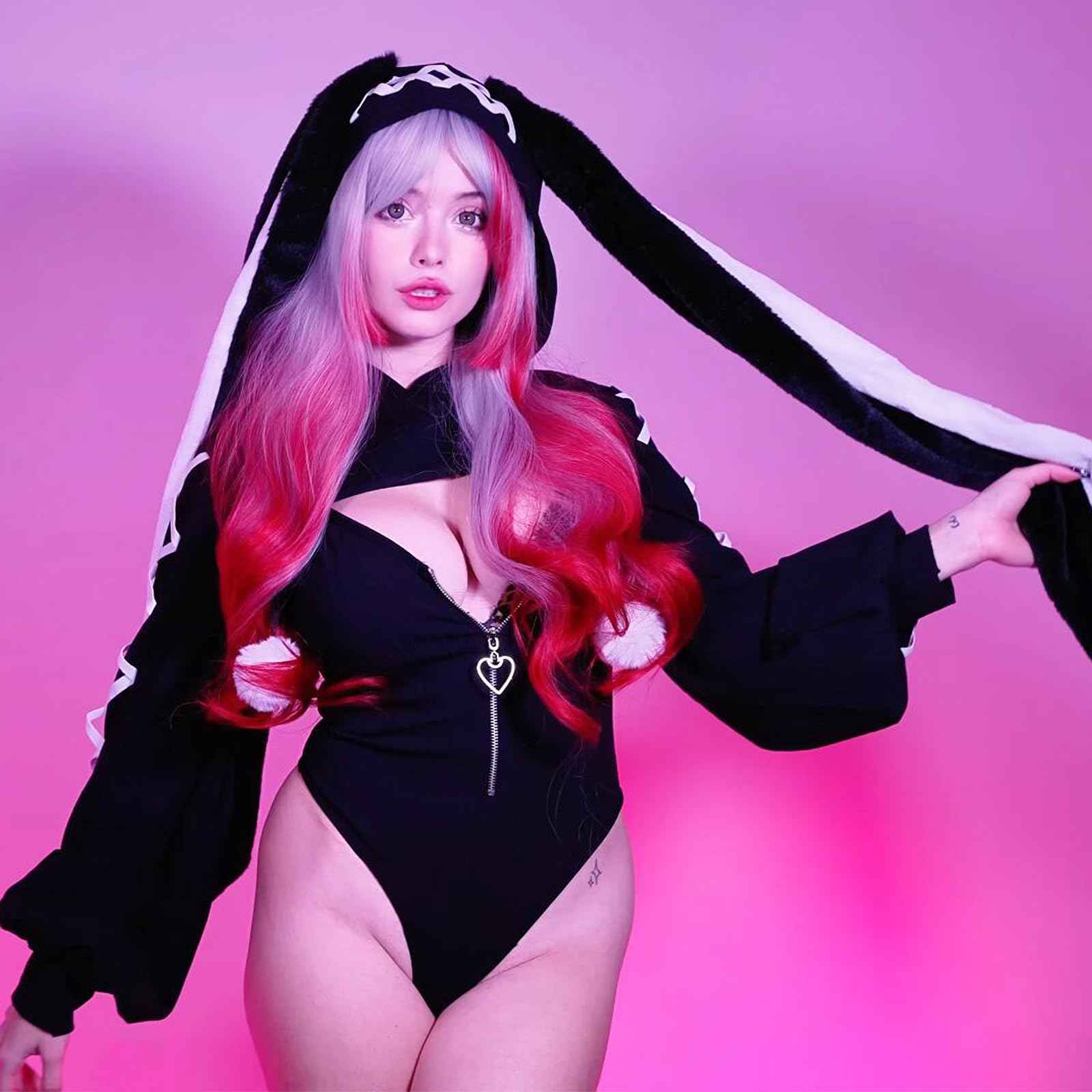 KORURACLUB gradient Wigs cosplay Wig pink Wigs lolita wigs anime Wig halloween Wigs for women (No accessories included) (Crimson Silver Glow)