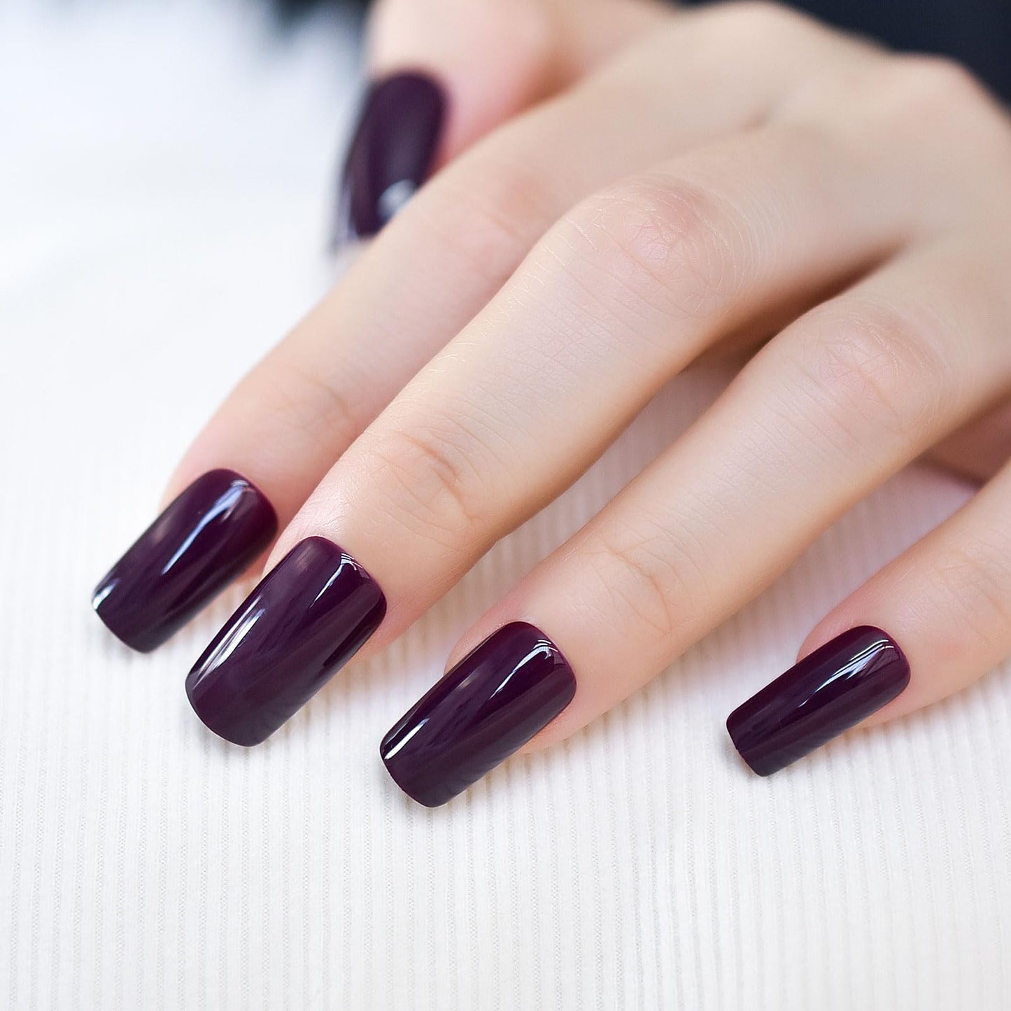 Glossy Finished Dark Grapes Purple Press On False Nails Medium Length Squoval Women Girls Nail Art Tips Salon DIY Manicure Reusable Acrylic Pretty Solid Color Gel Fake Nails for Daily Office Home