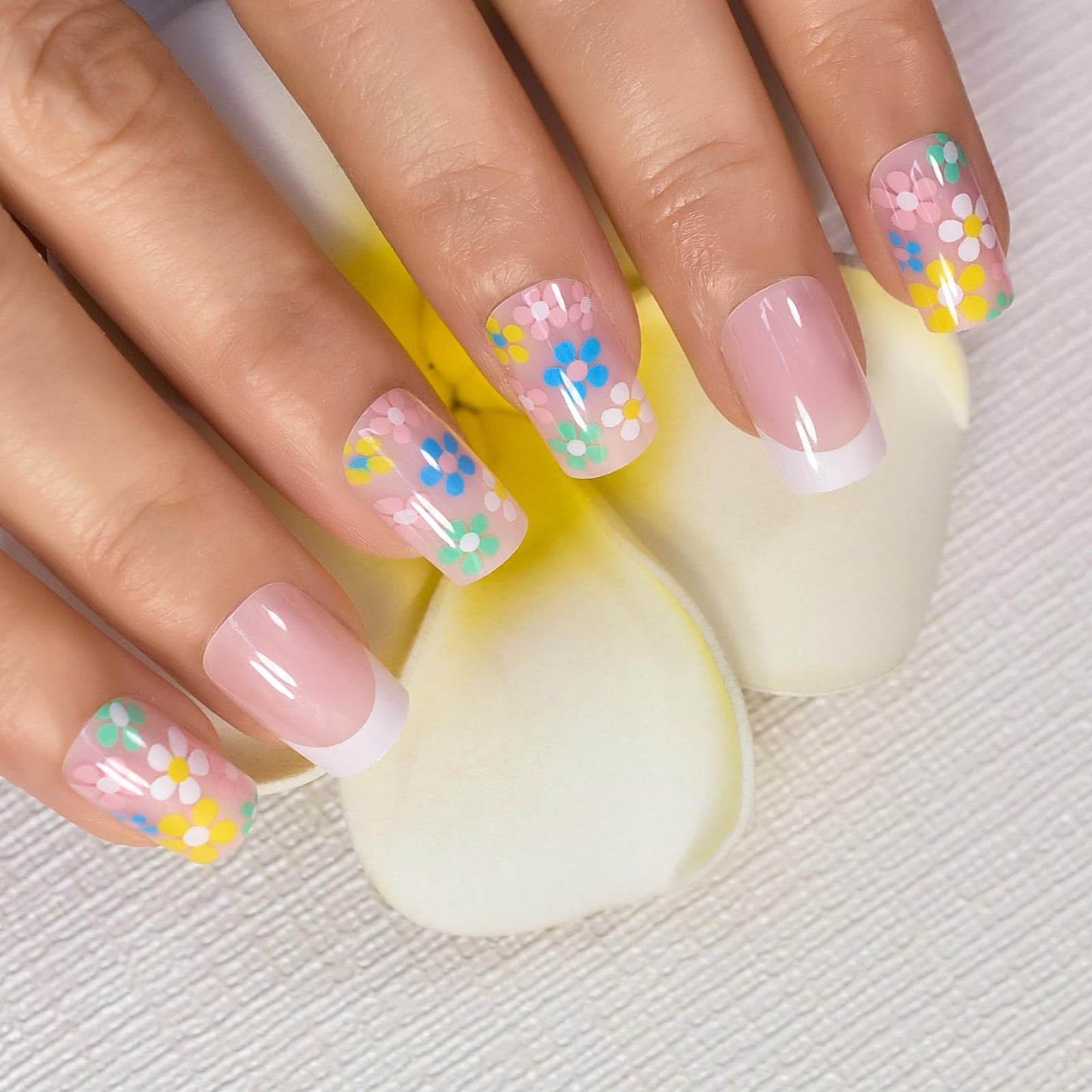 Glossy Pre-design Nude French Press On False Nails with Colorful Flowers Medium Squoval Women Girls Nail Art Tips Salon DIY Manicure Reusable Acrylic Fake Fingernails Nails for Daily Office Home