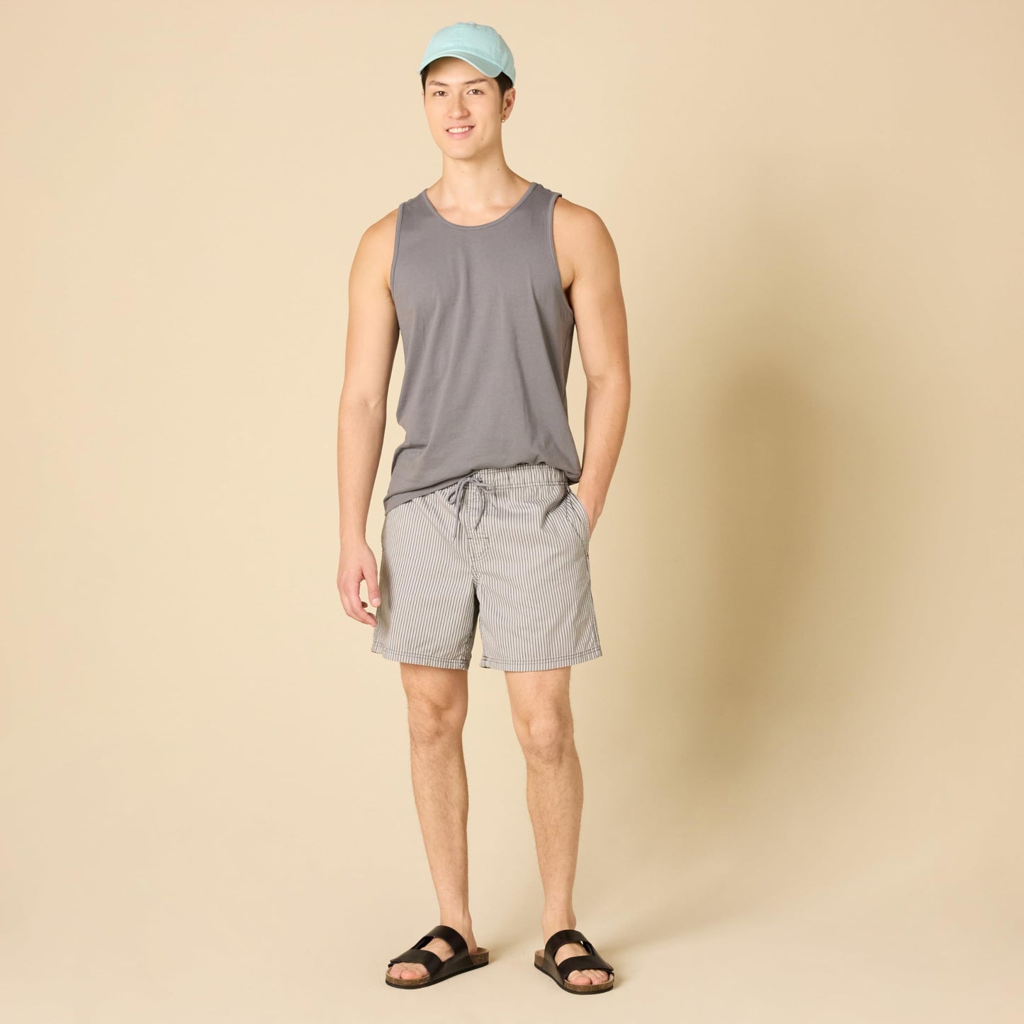 Amazon Essentials Men's Regular-Fit Tank Top, Grey, X-Small