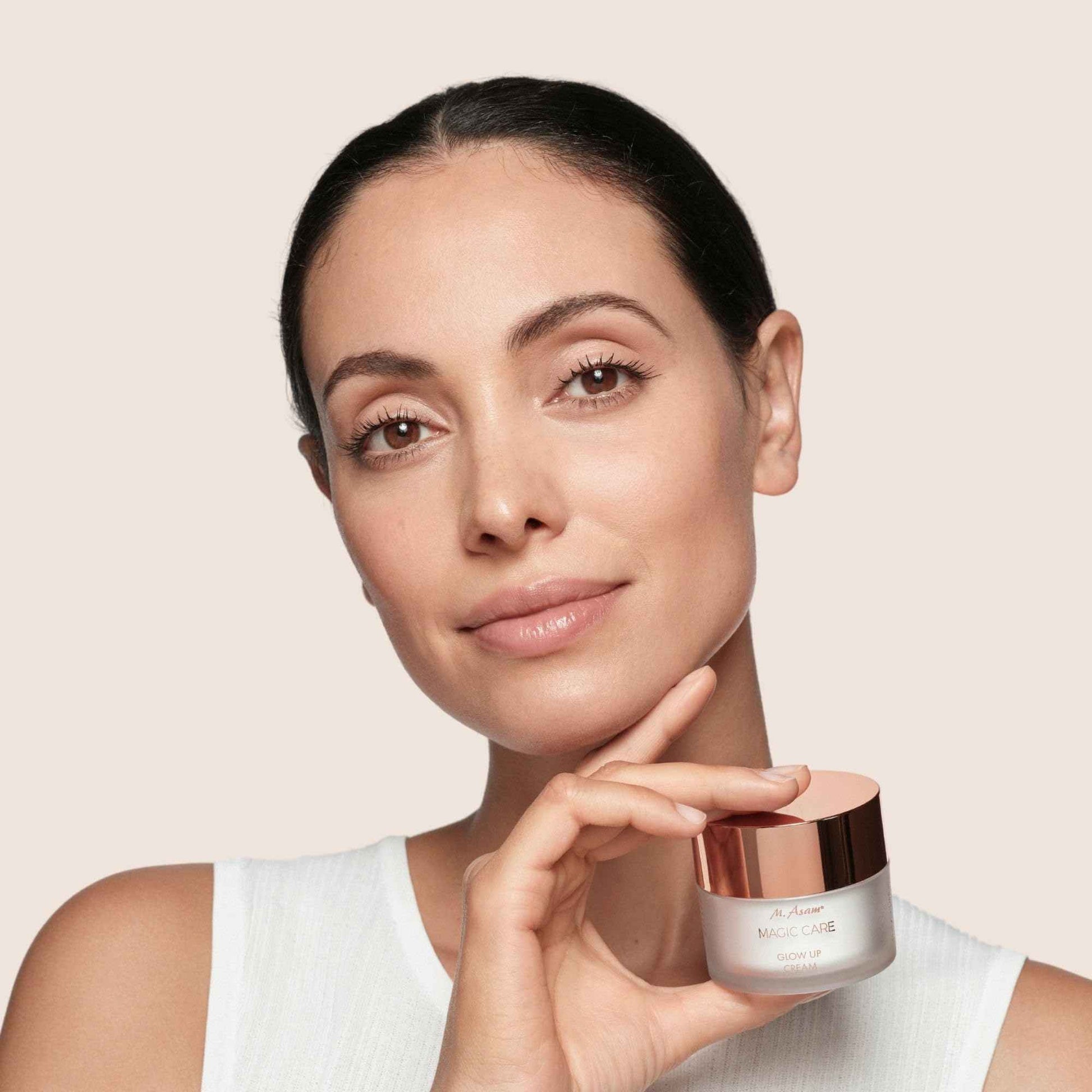 M. Asam MAGIC CARE Glow Up Cream (1.69 Fl Oz) - Light facial cream with immediate & long-term glow effect, skincare for fresh and youthful complexion, ideal as day care & as make-up base.