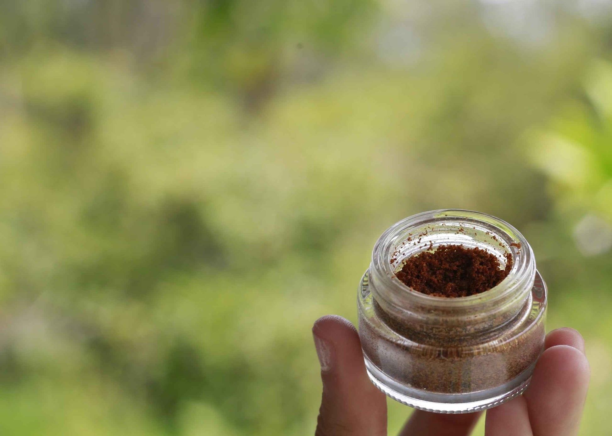 Sensitive Planet Scent of Samadhi Powder - All-Natural Deodorant and Personal Fragrance with Sandalwood, Tulsi, Rose and Clove, 2 oz Jar (1-Pack)