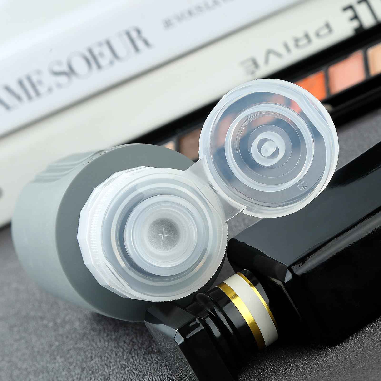 Mrsdry Travel Bottles & Magnetic Travel Capsules Set, Tsa Approved Size Containers, BPA Free Leak Proof Refillable Bottles with Labels