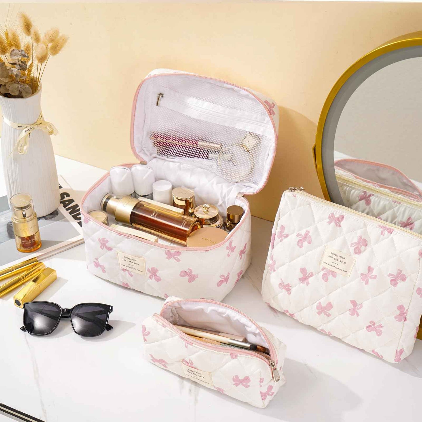 UUYUUY Makeup Bag for Women 3PCS Quilted Cotton Make Up Bag Travel Cosmetic Bag Large Makeup Bag Set Cute Bow Makeups Purse Organizer Floral Toiletry Pouch