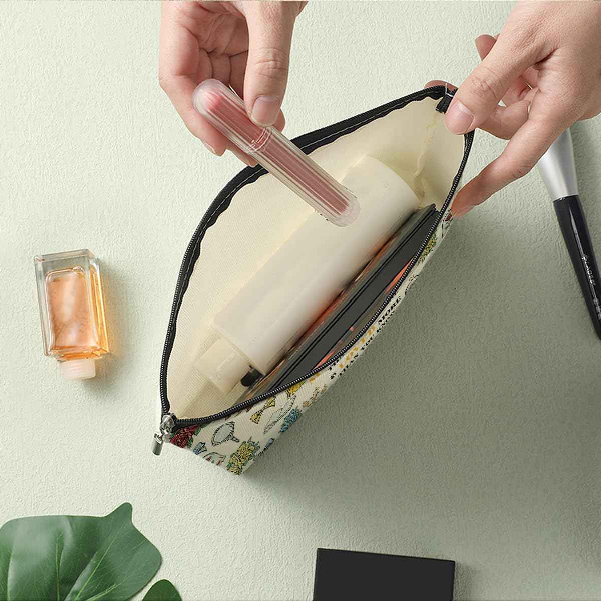 Magical Beauty Makeup Bag Inspired Fairy Tales Character Christmas Birthday Friendship Gifts for Women Girls Best Friend Granddaughter Magic Inspirational Braver Stronger Beautiful Cosmetic Bag