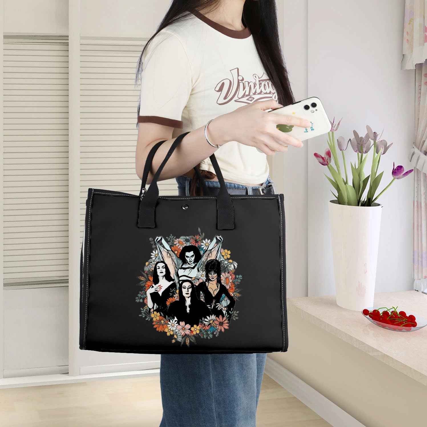 WZMPA Goth Queens With Flowers Cosmetic Bag Lily & Morticia & Vampira Fans Gifts Ghoul Gang Makeup Zipper Pouch Bag (Goth Queens TB-BL)