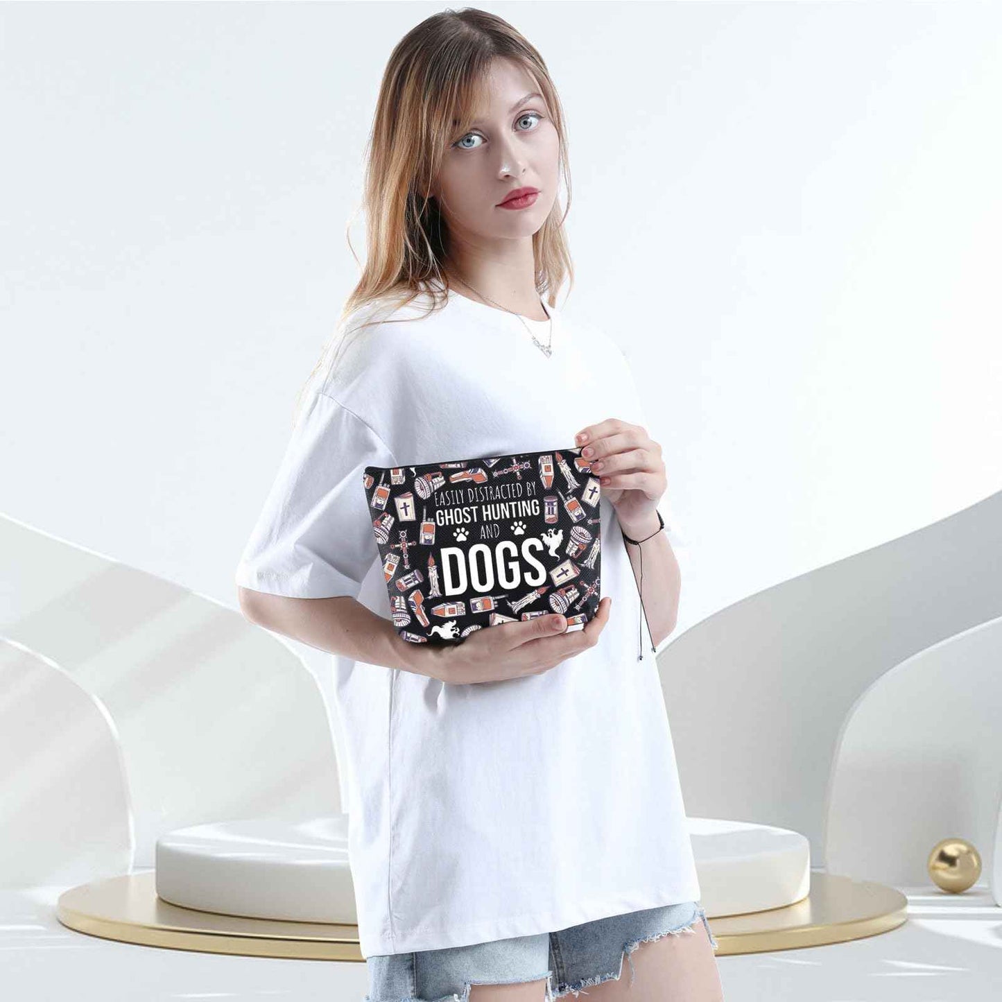 WCGXKO Dog Lover gift Dog Owner gift Adventurers Gift Hallowen Day Gift Zipper Pouch Makeup Bag (HUNTING AND DOGS)