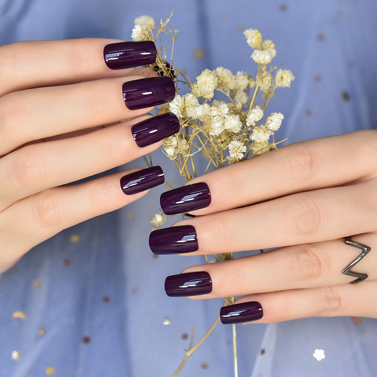 Glossy Finished Dark Grapes Purple Press On False Nails Medium Length Squoval Women Girls Nail Art Tips Salon DIY Manicure Reusable Acrylic Pretty Solid Color Gel Fake Nails for Daily Office Home