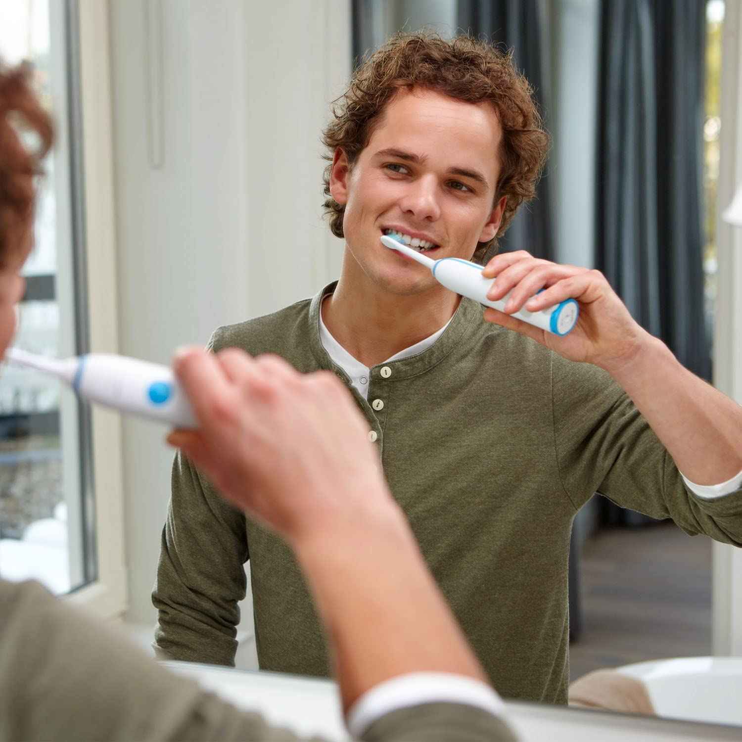 Philips Genuine Sonicare Pro Results Brush Heads, White, Pack of 4 - HX6014/07