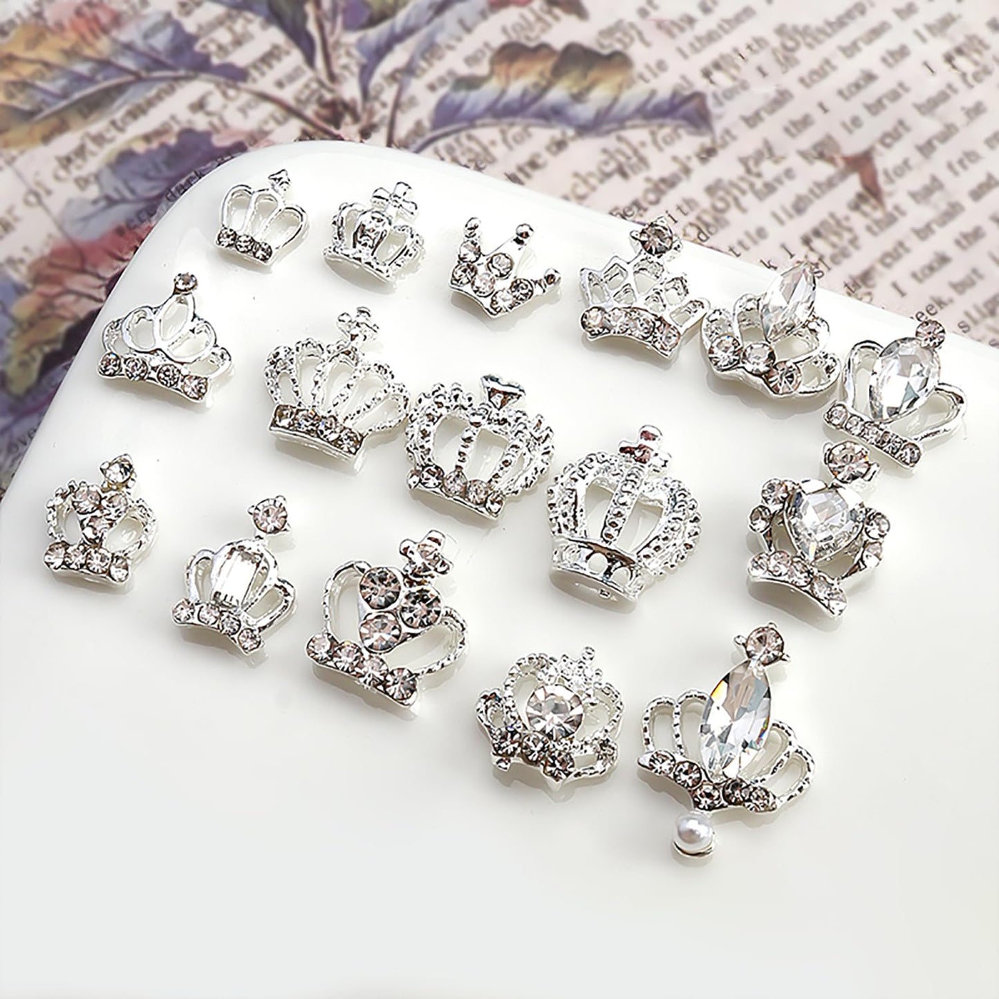 DANNEASY 32pcs 3D Silver Crown Nail Charms Crown Nail Rhinestone Crystal Nail Gems Alloy Nail Jewels Nail Studs Nail Art Decoration Charms for Nails Craft Making Jewelry Nail Supplies