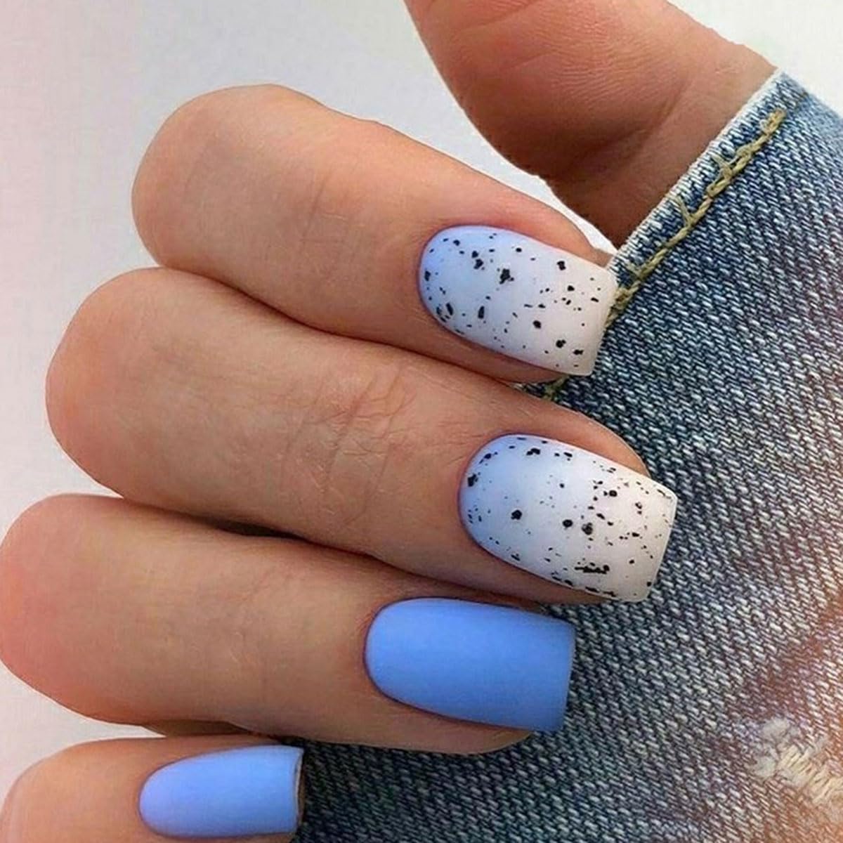 WLGDLH Square Press on Nails Medium Fake Nails Press Ons Blue Coffin False Nails Nail Tips Blue White Ombre with Matte Black Dots Glue On Nails Acrylic Nails Press On Nail Kit for Women Nail Art24PCS