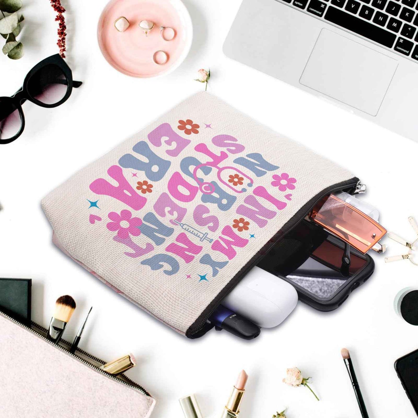 CEASQVAA Nursing Gifts for Nurses, In My Nursing Era Makeup Bag, Future Nurse Gifts, Nurse Graduation Gift Essentials Stuff Cosmetic Bag Pouch