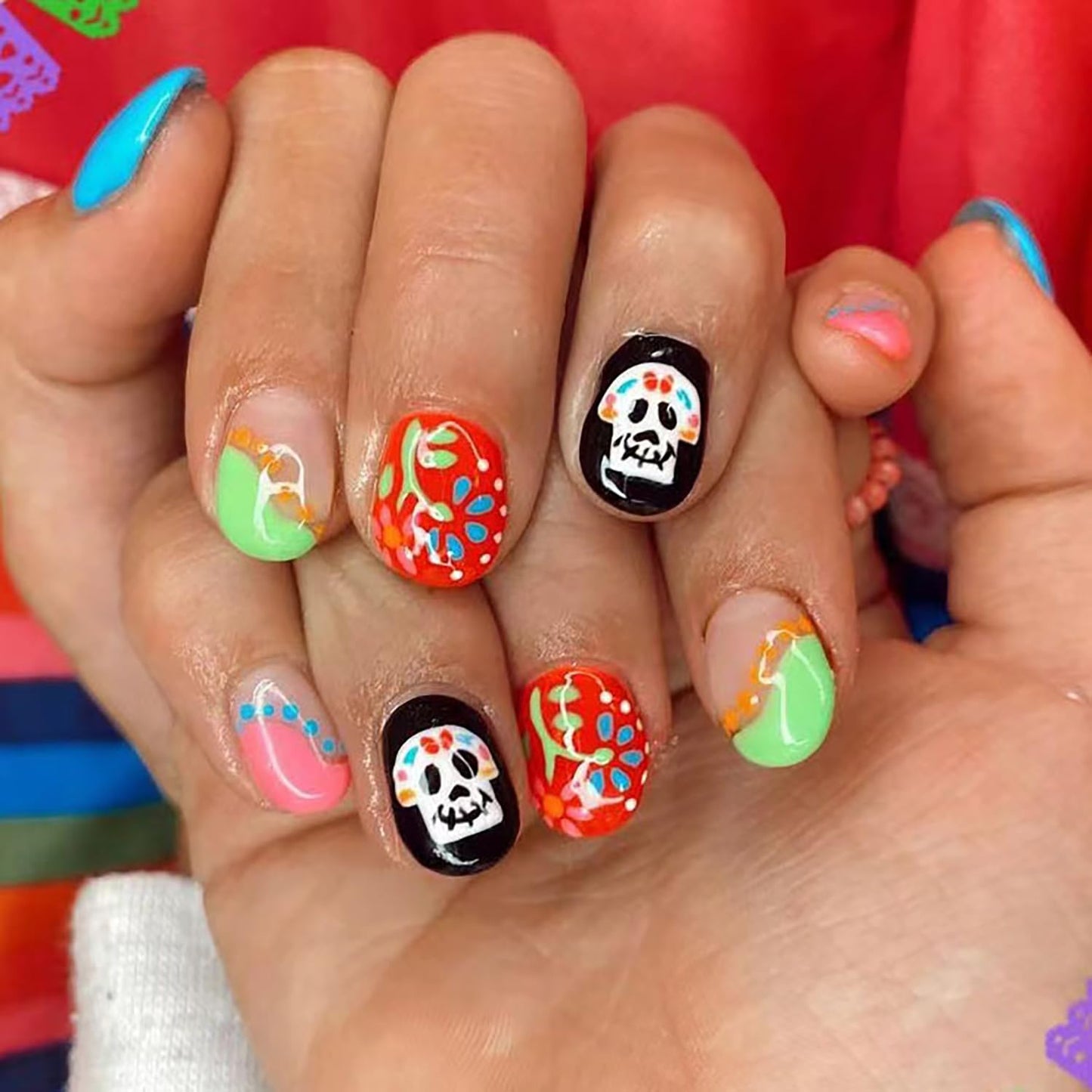 24 Pcs Halloween Press on Nails Short Square Acrylic Fake Nails Black False Nails with Cartoon Clothes Skull Designs Full Cover Glossy Stick on Nails Reusable Nails for Women