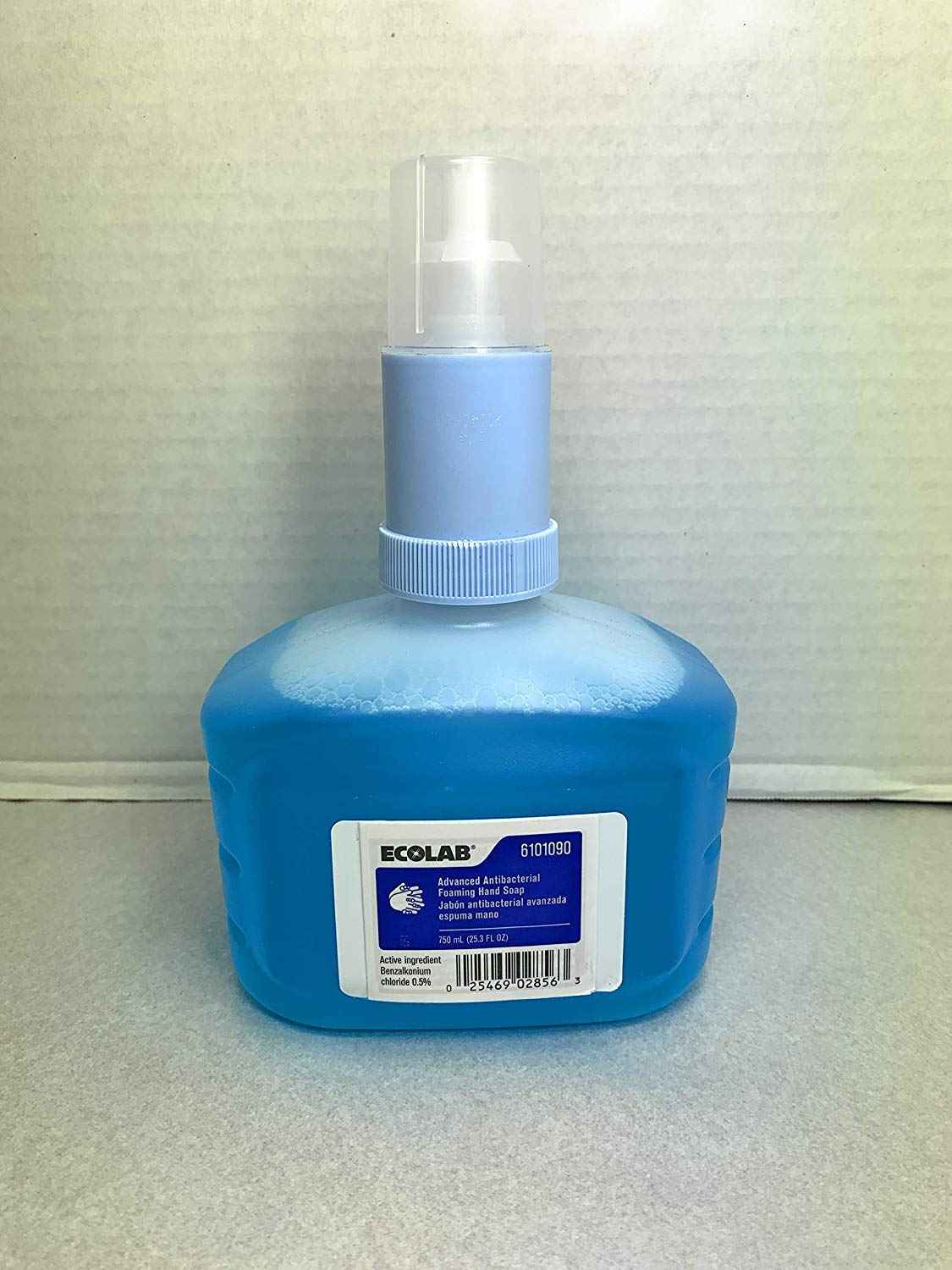 Ecolab Antibacterial Foaming Hand Soap 750ml (25.3 fl oz) - 1 Unit Per Order