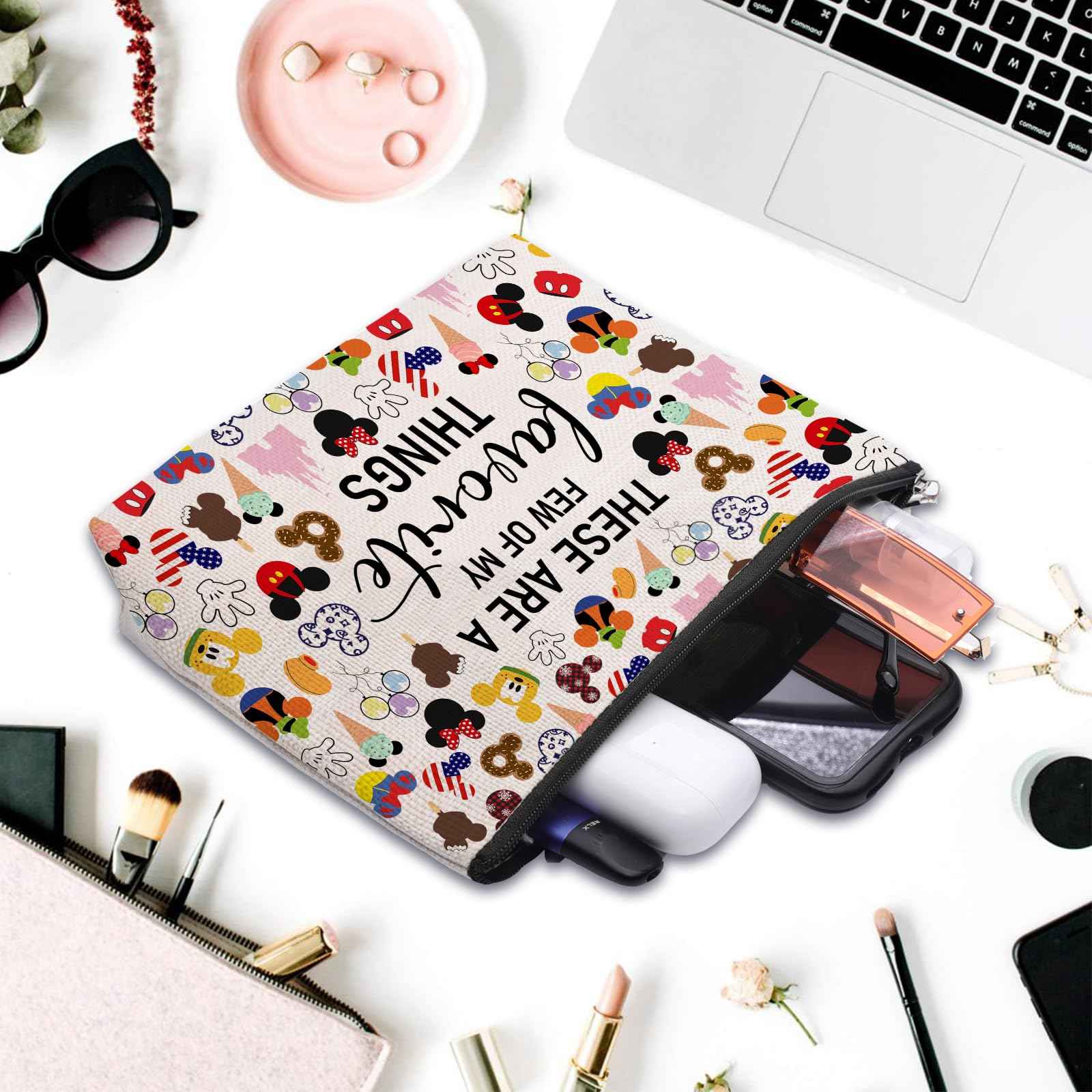 CEASQVAA Vacation Trip Gift Fairytale Fans Makeup Cosmetic Bag Mouse Family Trip Snacks Makeup Bag Magic Kingdom Gift Mouse Favorite Things Zipper Pouch