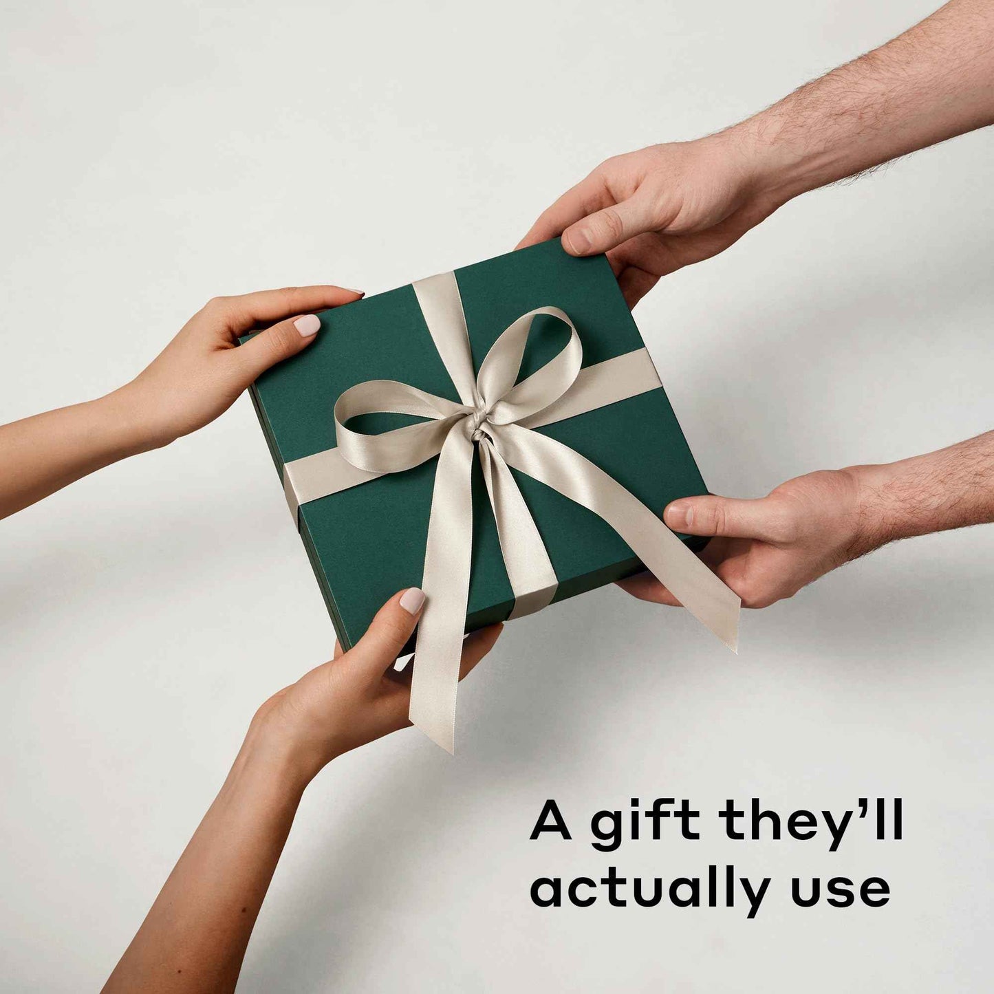 Harry's Shaving Gift Set for Men - 1 Razor Handle (Craft Edition), 3 Original Razor Blade Refills, Foaming Shave Gel & Travel Blade Cover - German Engineered