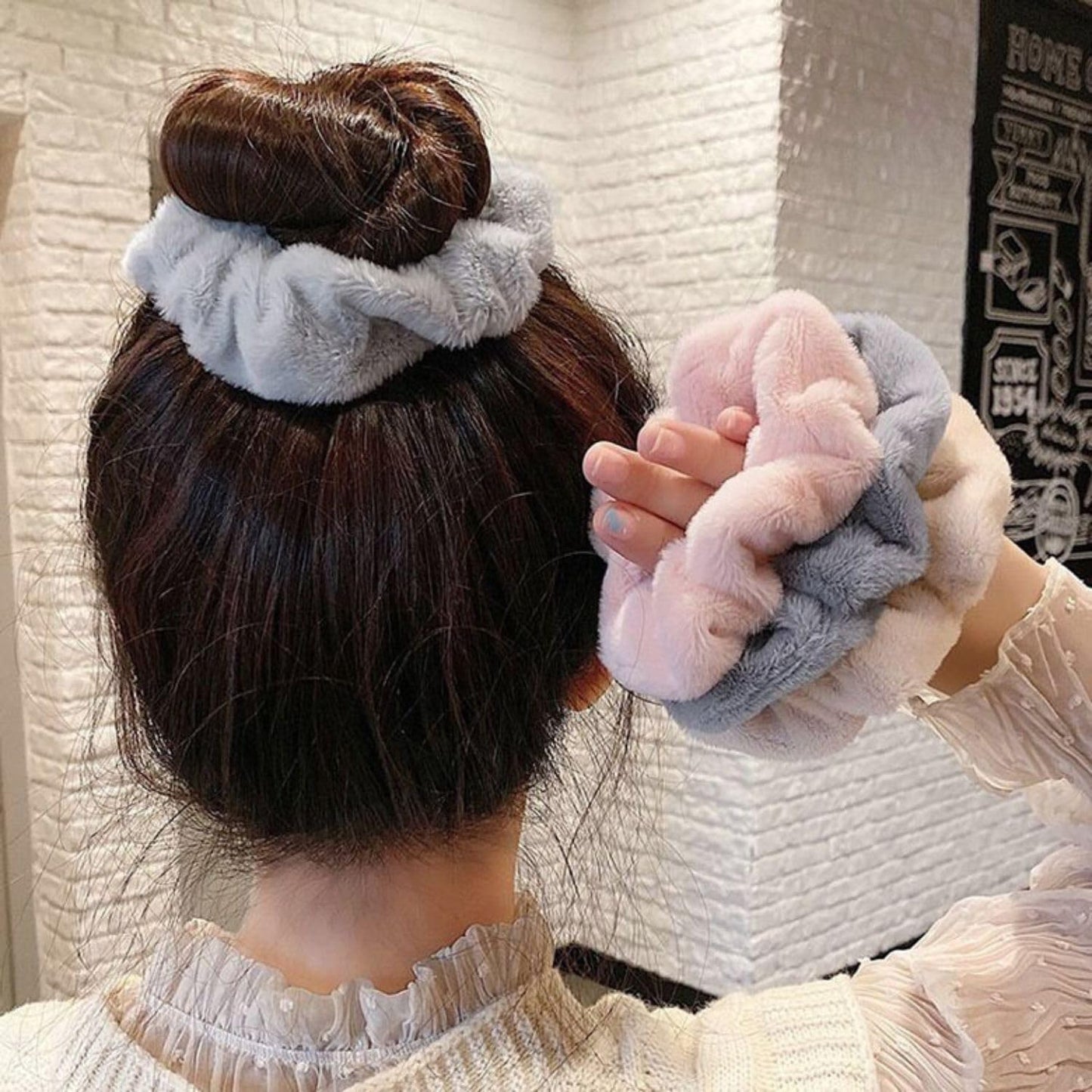 Velvet Scrunchies for Women, Towel Hair Ties Terry Cloth Hair Scrunchies, Fluffy Scrunchies Microfiber Scrunchies for Drying Hair