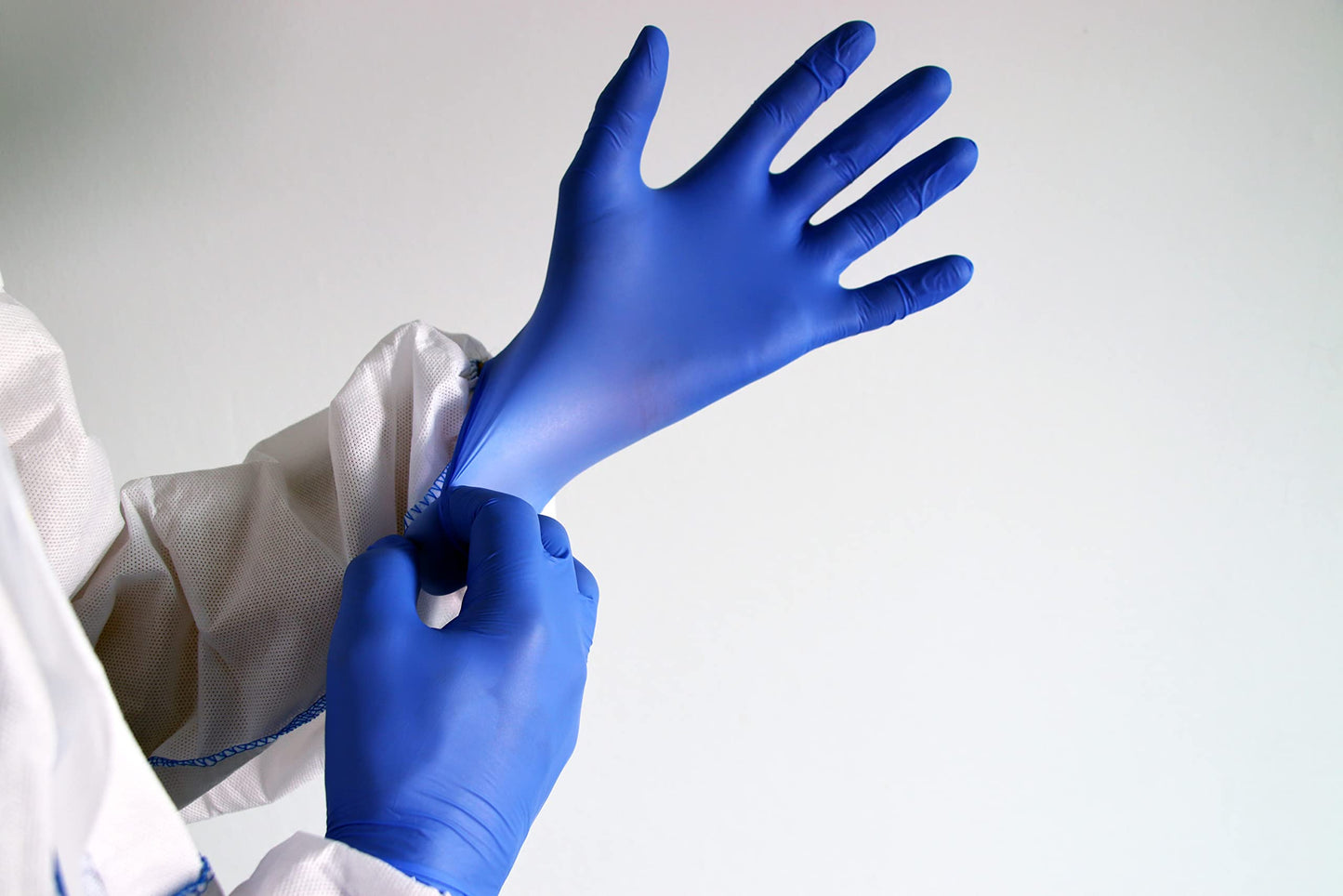 Inspire Nitrile Gloves | THE ORIGINAL Quality Stretch Nitrile Exam Cobalt Blue | Chemical Resistant Gloves | 4.5 Gloves