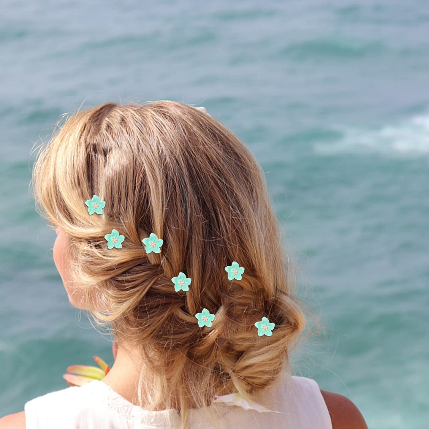 YISSION Mini Lily Hair Clips for Girls and Women - 20Pcs Cute Small Green Flower Wedding Barrettes and Bridal Accessories