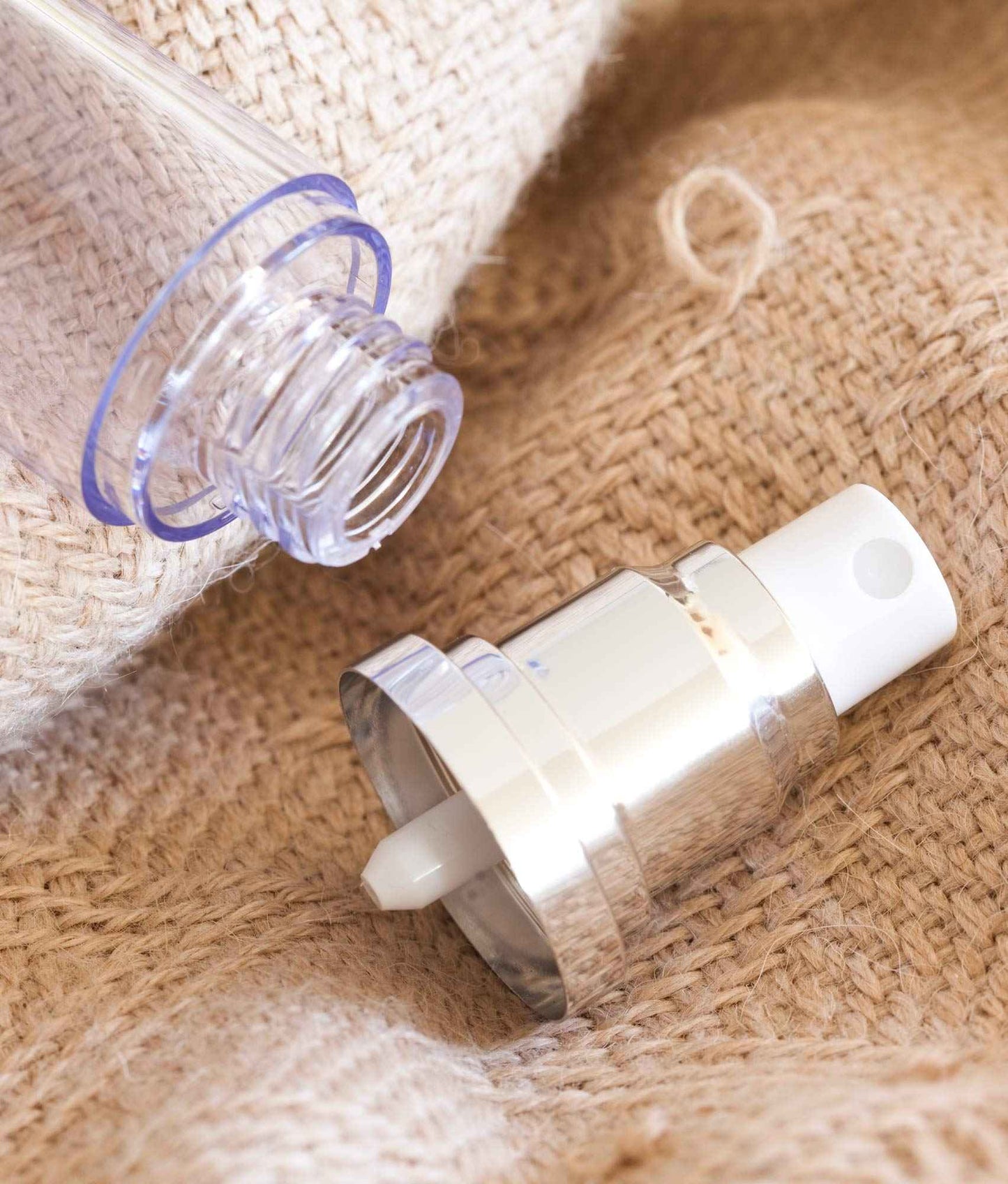 JUVITUS (12 Pack) 1 oz Airless Silver Matte Plastic Spray Bottle