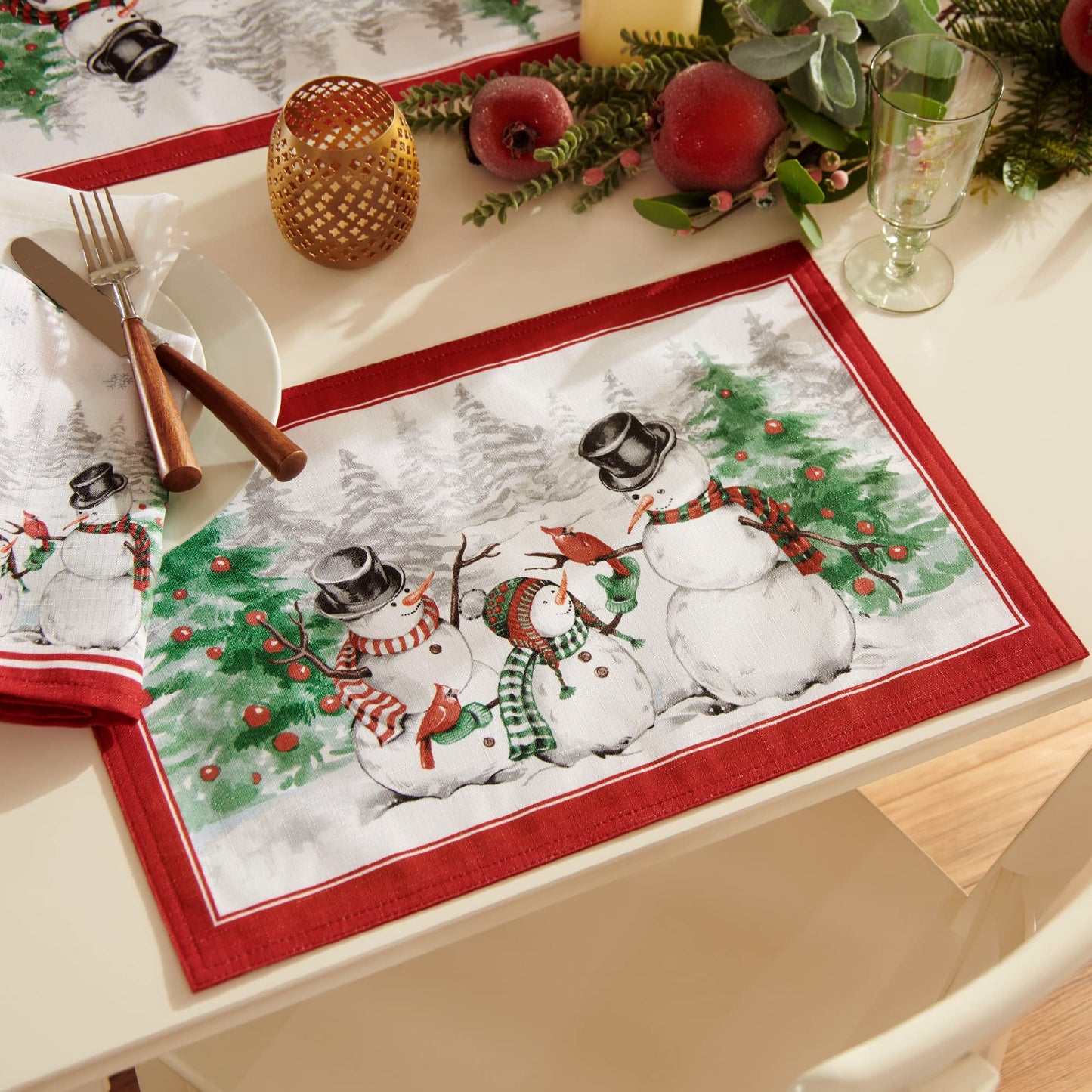 Elrene Home Fashions Snowman Winterland Holiday Snowflake Placemats, Set of 4, 13 Inches x 19 Inches