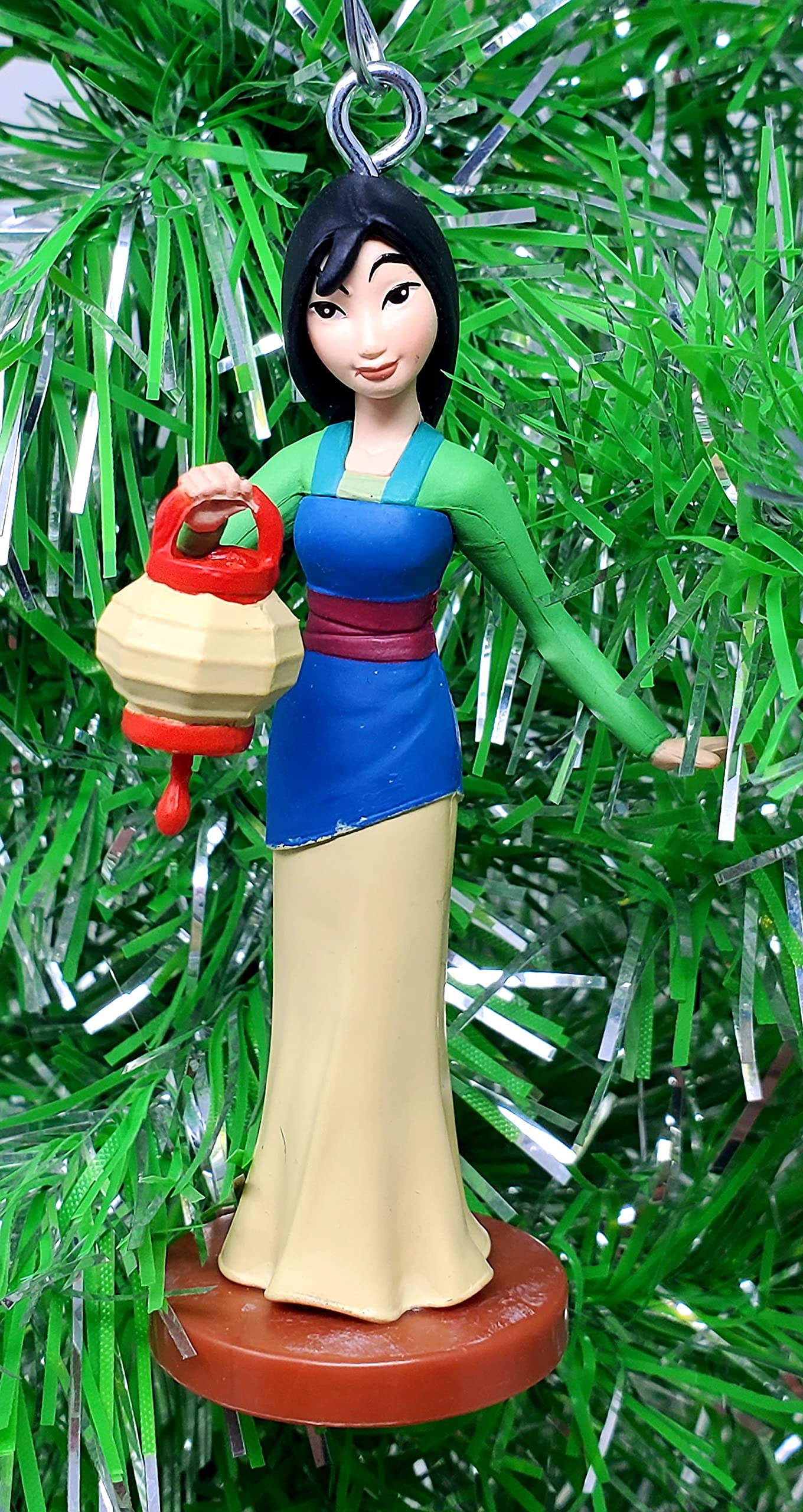 Mulan Ornament Set Featuring Princess Mulan, Mushu, Li Shang, Khan and Friends (Unique Design)