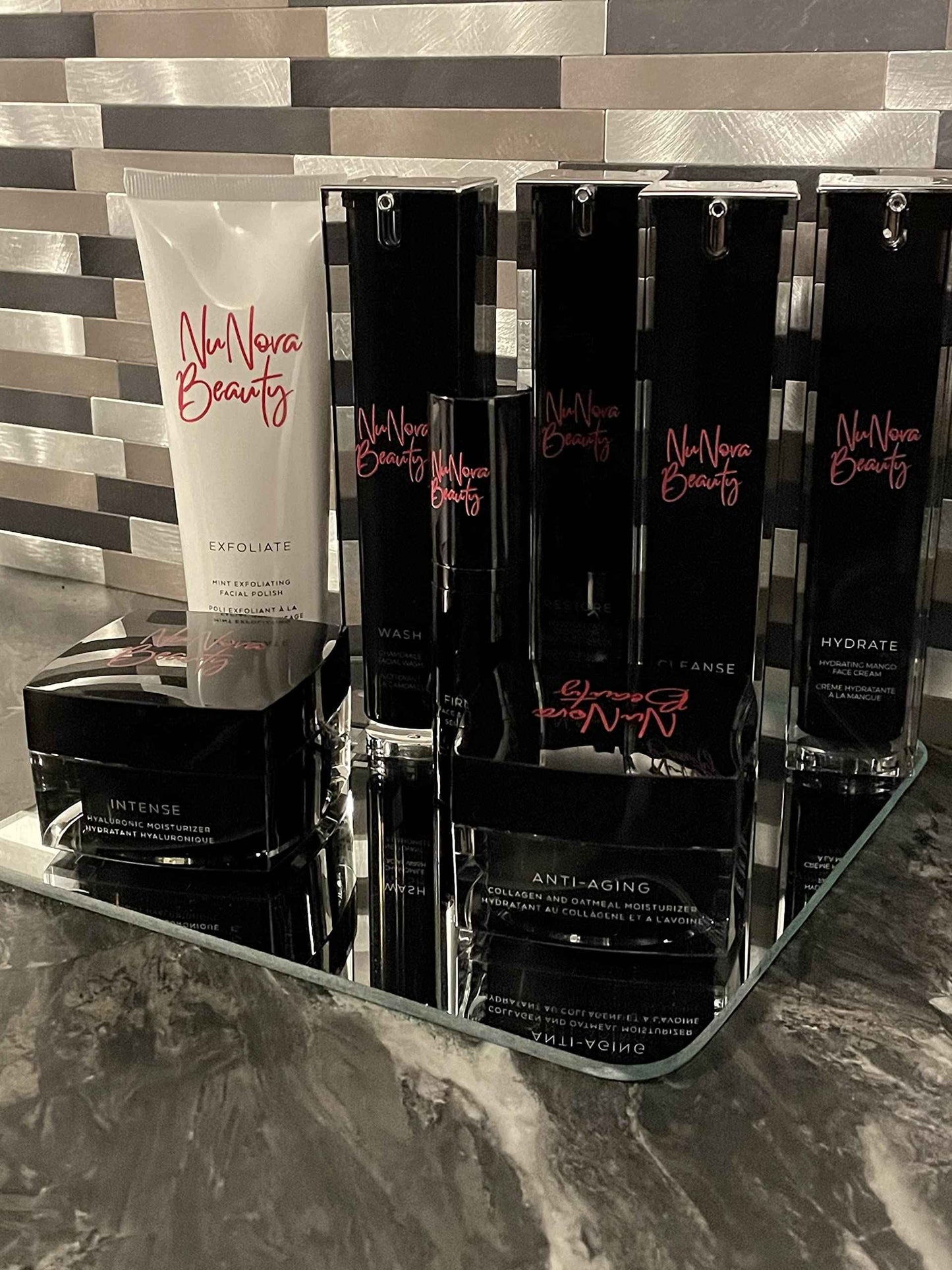 Intense Hyaluronic Moisturizing Cream for deep hydration and Plumped Skin