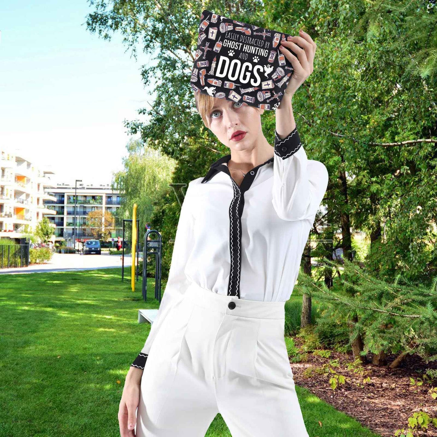 WCGXKO Dog Lover gift Dog Owner gift Adventurers Gift Hallowen Day Gift Zipper Pouch Makeup Bag (HUNTING AND DOGS)