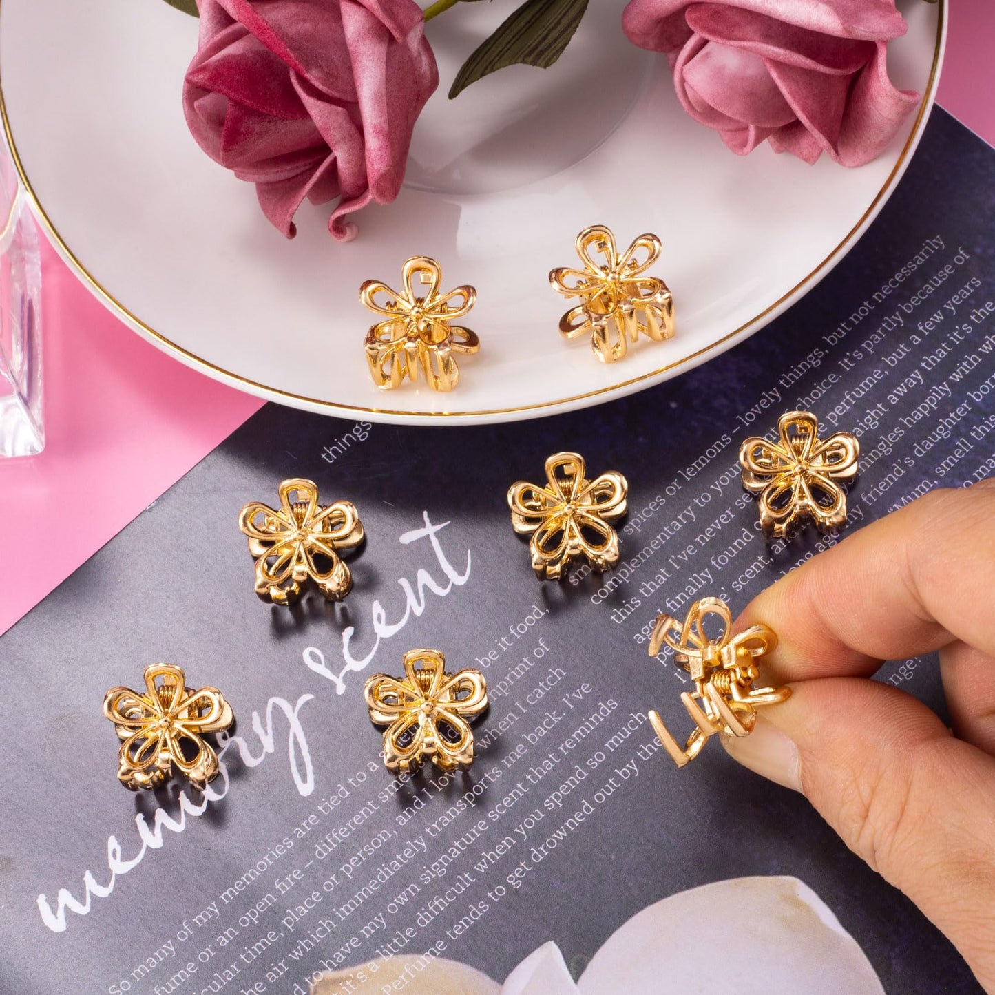 HINZIC 20 Pcs Mini Flower Claw Clips 0.69inch Small Gold Hair Clips Cute Metal Hair Barrettes Accessories for Women Girls Teens Thin Thick Long Short Hair