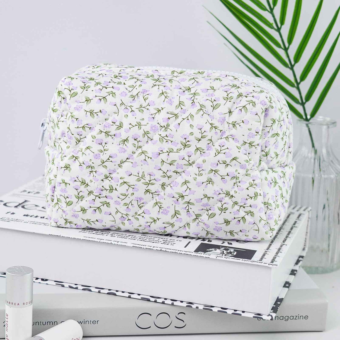 Quilted Makeup Bag Floral Cotton Make up Bag Puffy Coquette Makeup pouch Aesthetic Cute Travel Toiletry Bag for Women Girls