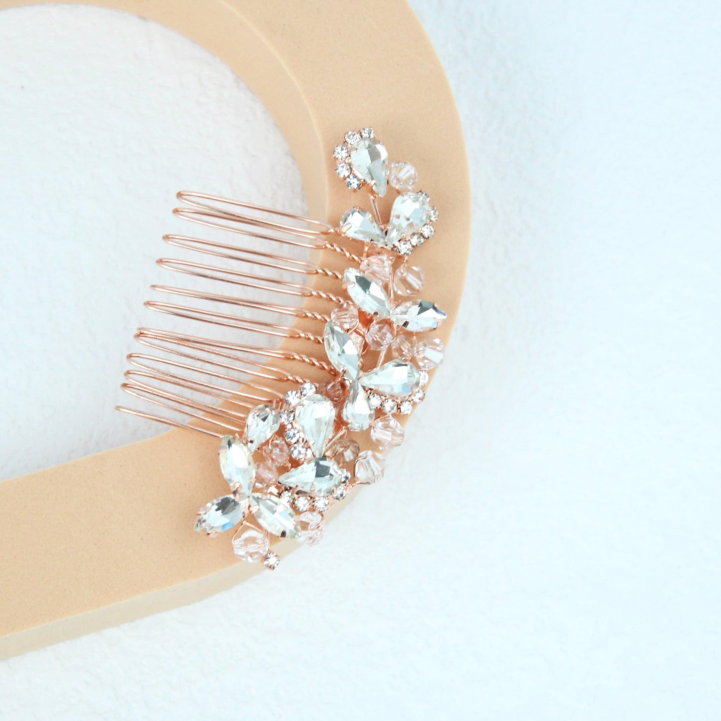 Crystal Wedding Hair Comb Silver Bridal Headpiece Bride Sparkly Rhinestone Hair Side Comb Bridesmaid Pearl Hairpieces Side Combs Hair Accessories for Women (Rose Gold)