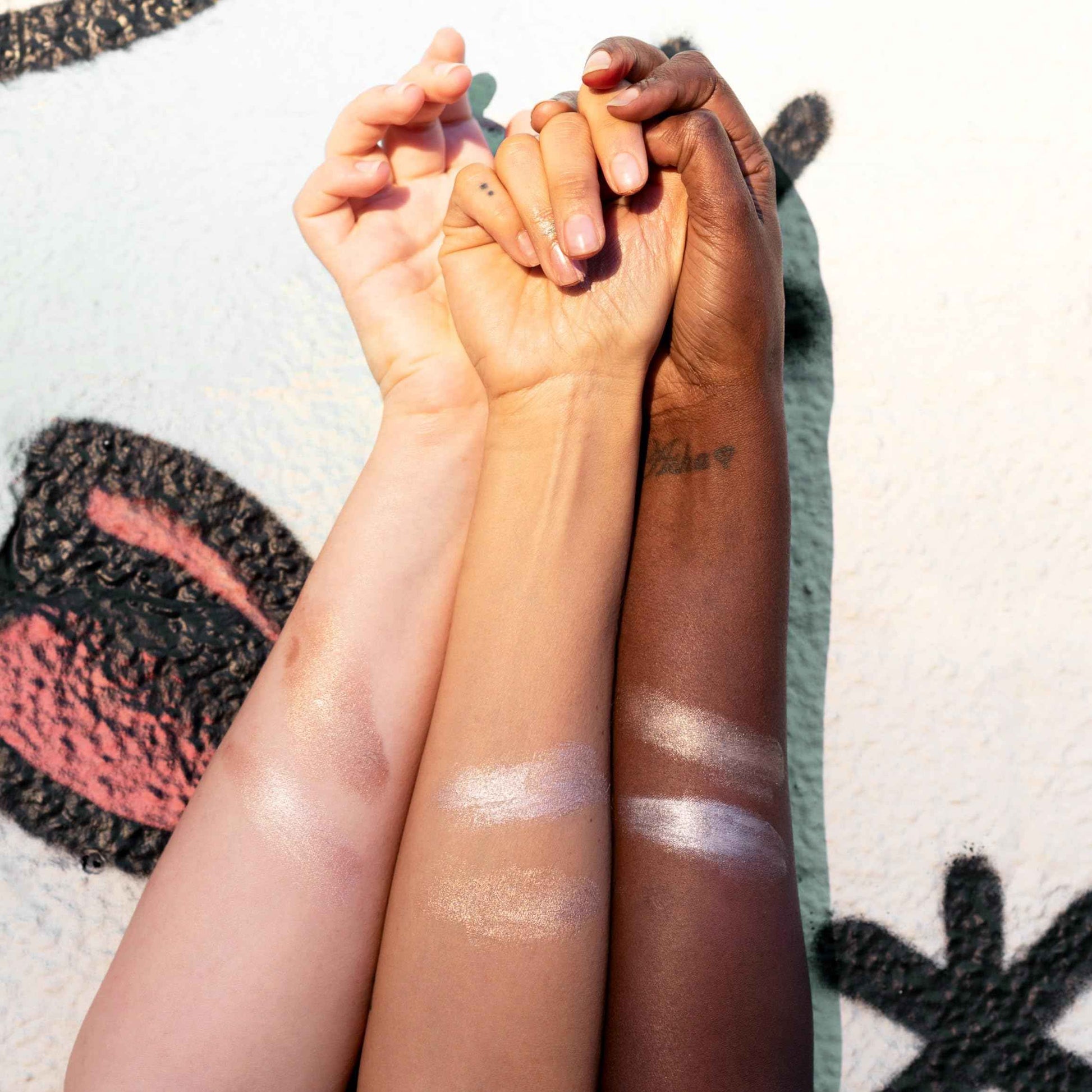 Ere Perez - Natural Vanilla Highlighter Balm | Creamy, Dewy Finish, Easy To Blend, Sensitive Skin Safe | Vitamin E | Vegan, Cruelty-Free, Clean Beauty (Falling Star)