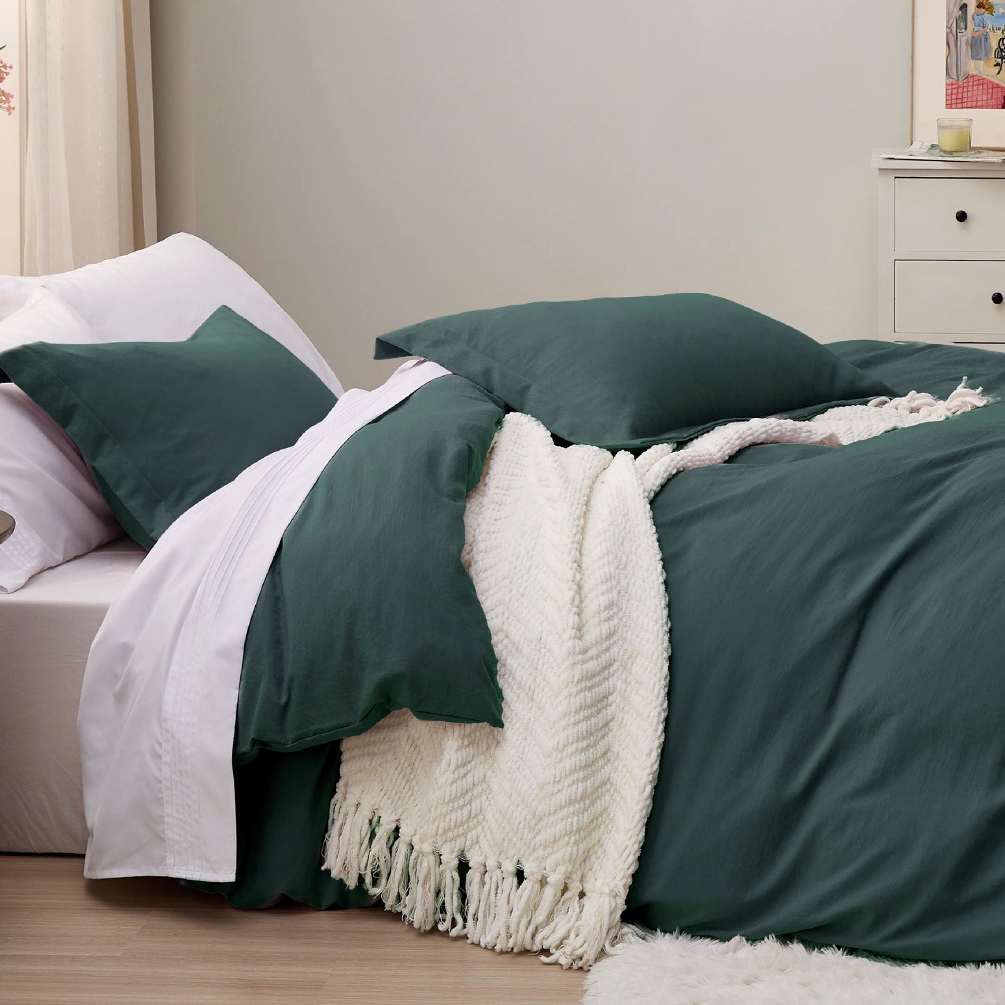 Bedsure Forest Green Twin Duvet Cover Set - Soft Prewashed Duvet Cover Twin Size, 2 Pieces, 1 Duvet Cover 68x90 Inches with Zipper Closure and 1 Pillow Sham, Comforter Not Included