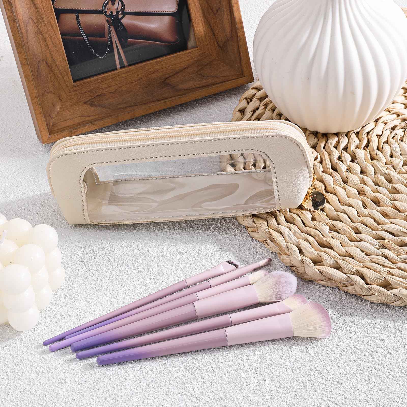 Psyqtsuary Small Clear Makeup Bag, PU Leather Travel Makeup Brush Case Portable Transparent Waterproof Cosmetic Organizer Pouch with Zipper for Women Home Travel Office Makeup Storage (White)