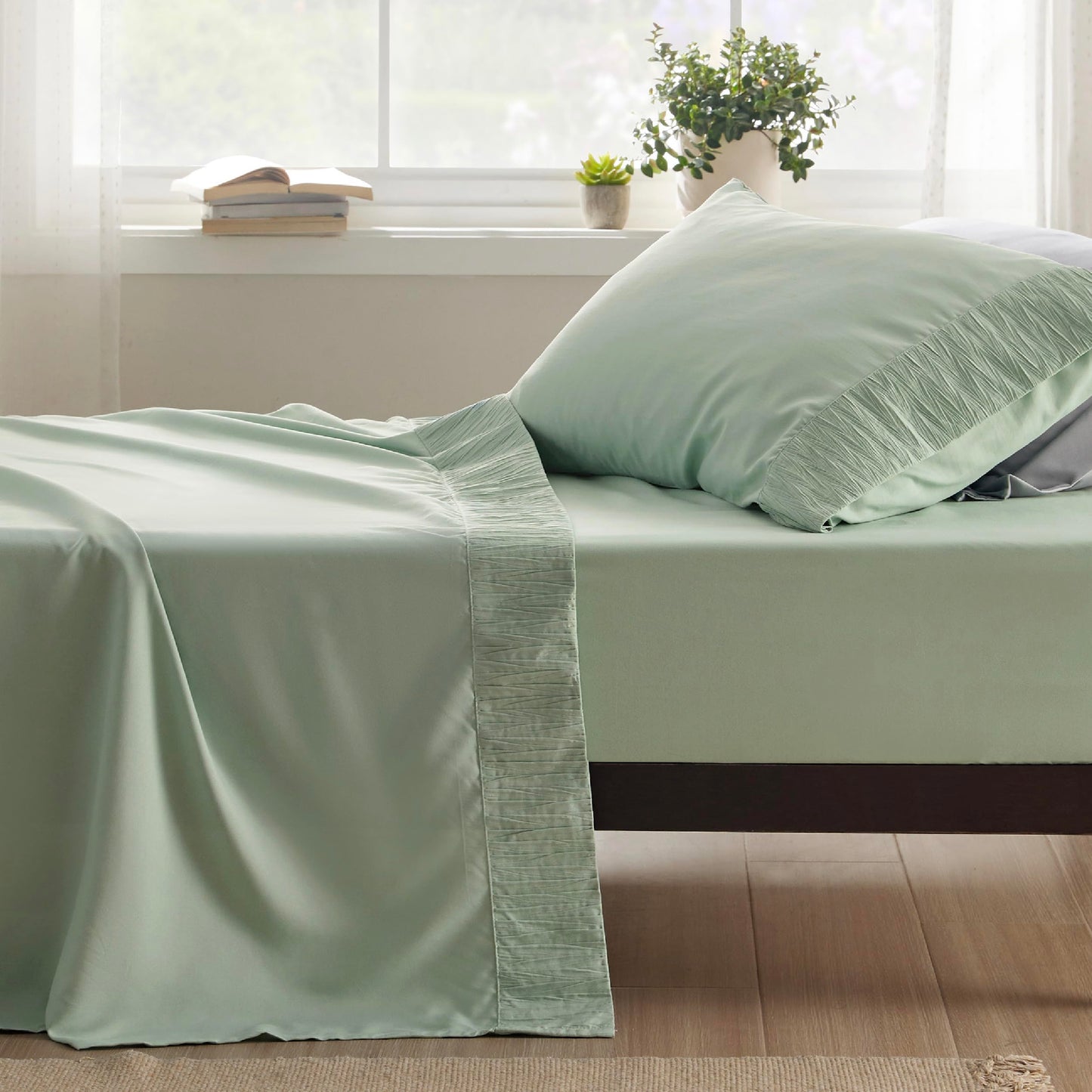 Bedsure Twin Sheets Set - Soft Twin Bed Sheets, 3 Pieces Hotel Luxury Sage Green Sheets Twin, Easy Care Polyester Microfiber Cooling Bed Sheet Set